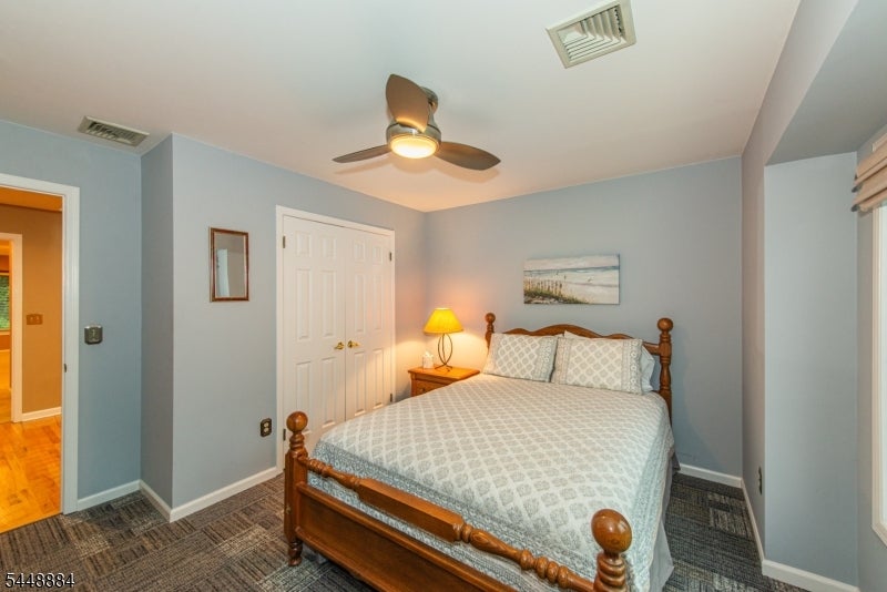 15 Fair Ridge Ct