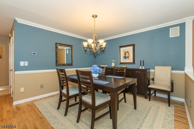 15 Fair Ridge Ct