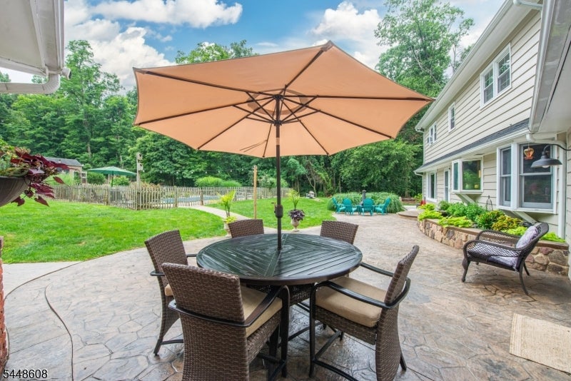 405 Springdale Greendell Rd