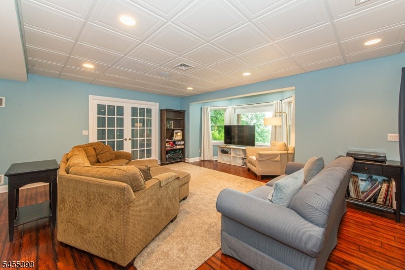 93 Coventry Way