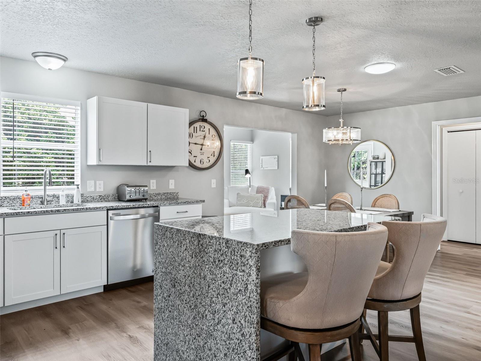 321 SAN MARINO DR