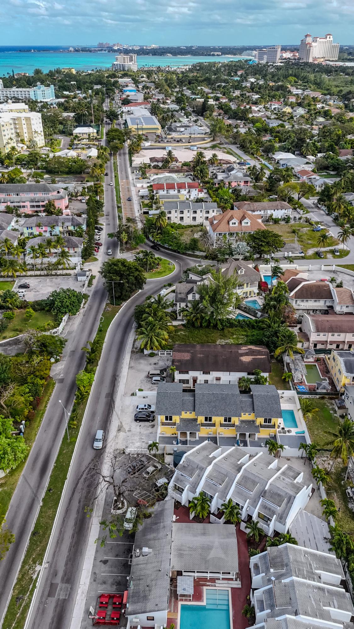 17 VILLAS, CABLE BEACH Unit: 2