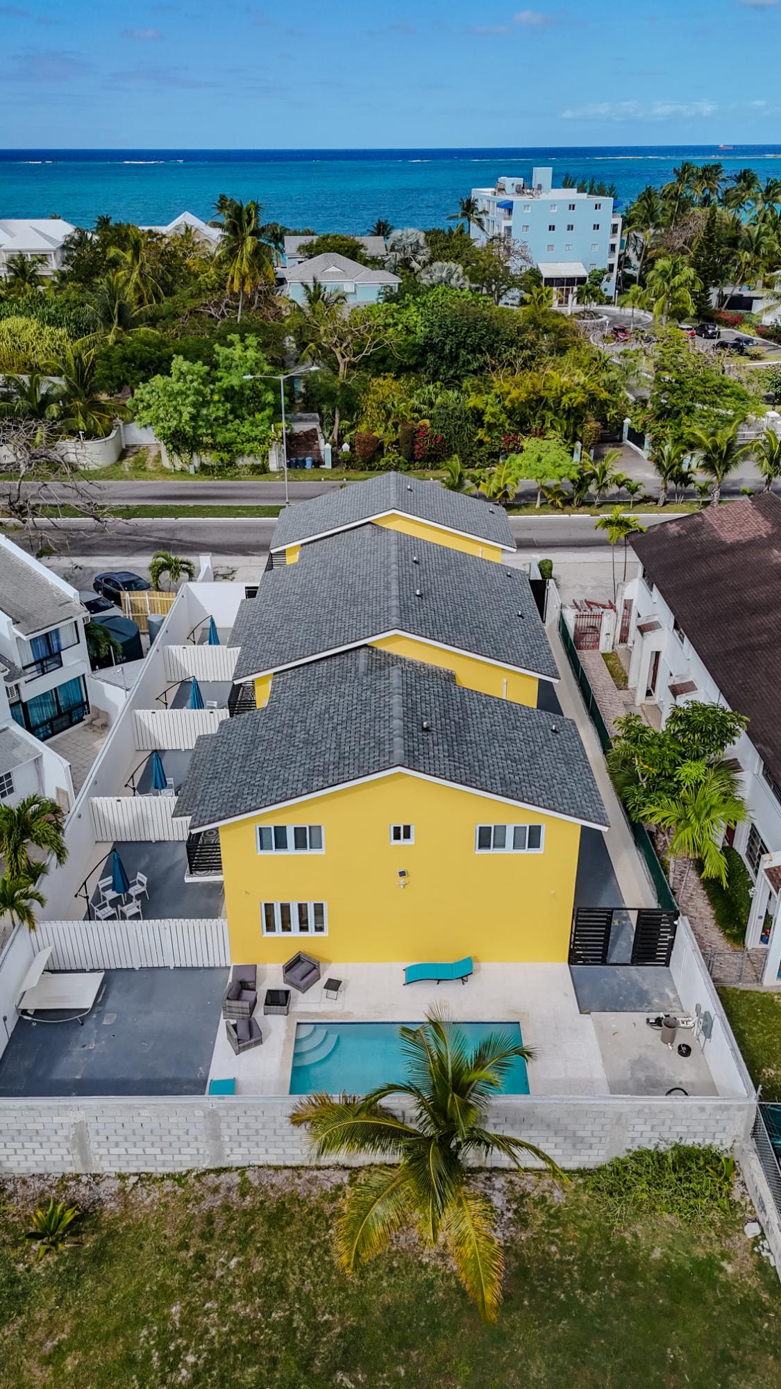 17 VILLAS, CABLE BEACH Unit: 2