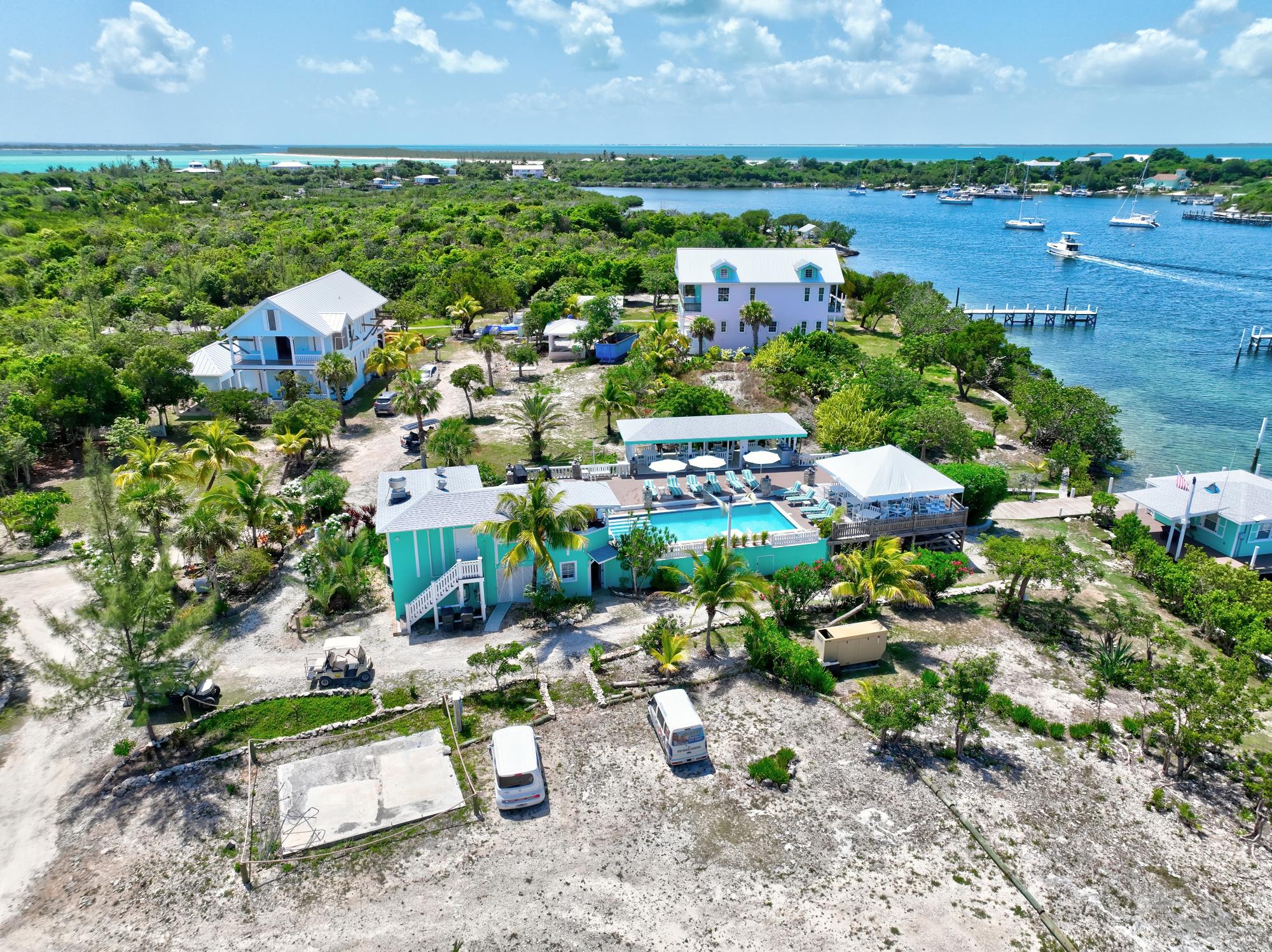 THE LEEWARD YACHT CLUB