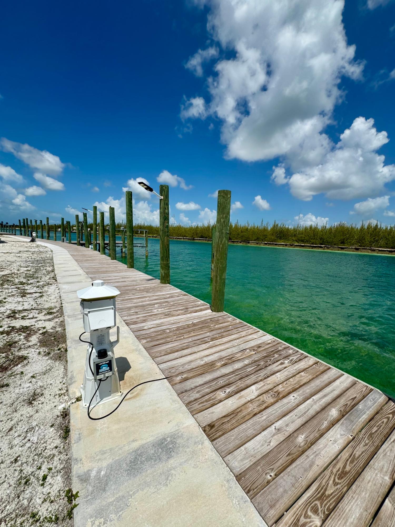 TREASURE CAY CANAL LOT 5