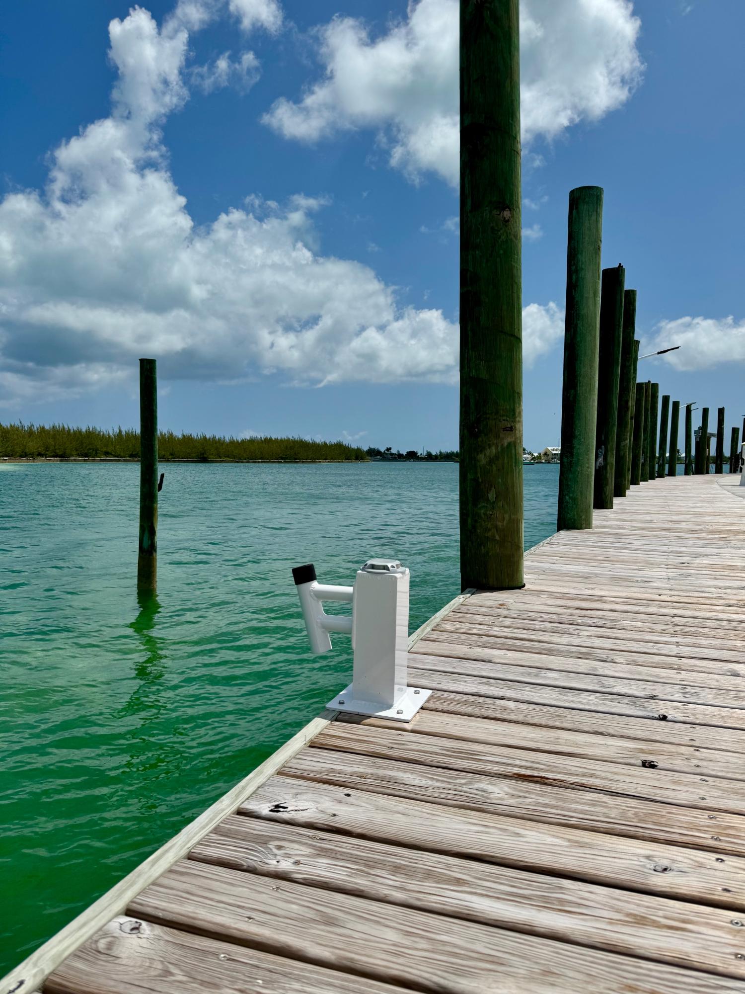 TREASURE CAY CANAL LOT 5