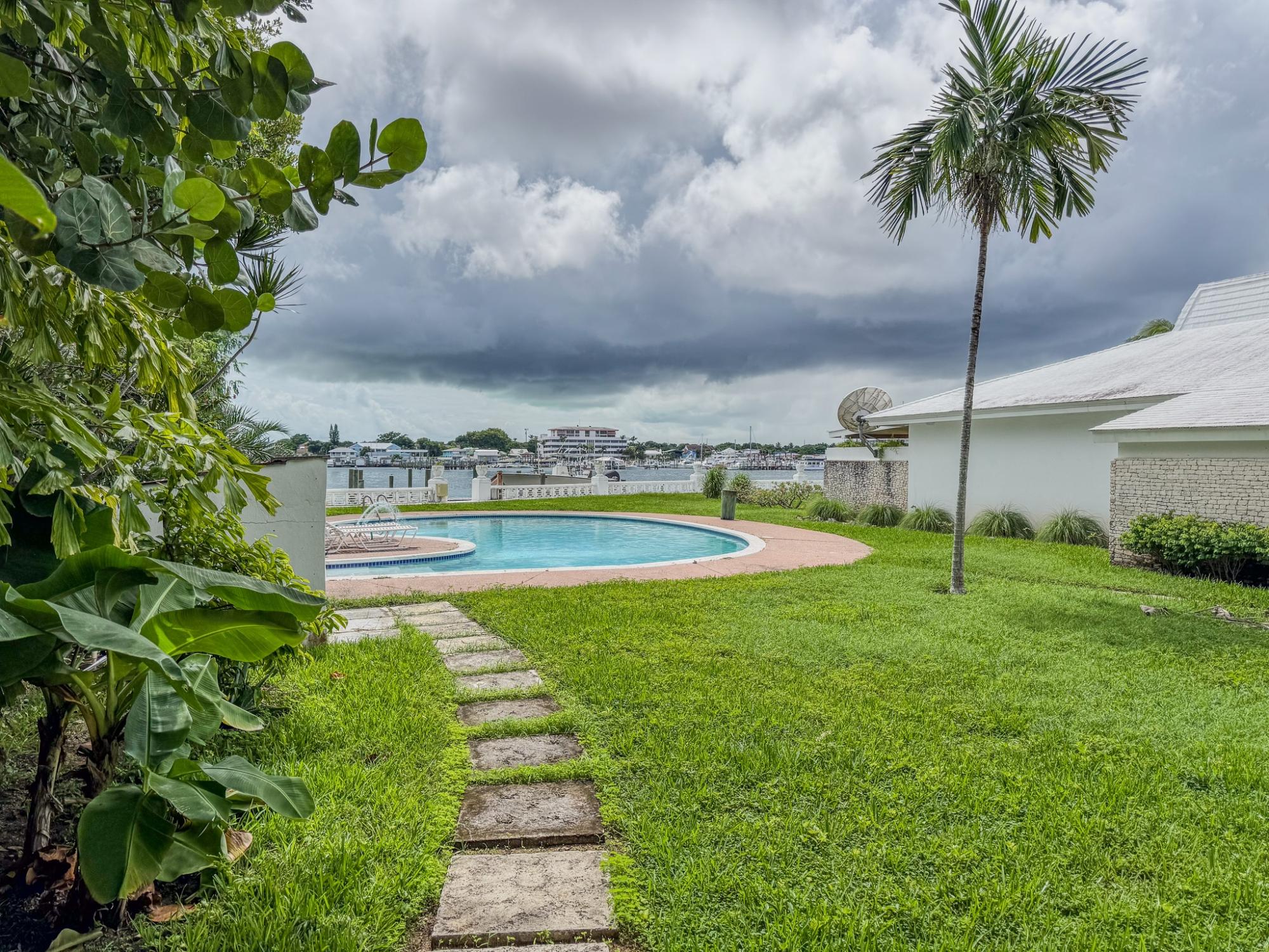 HARBOUR COLONY UNIT 6