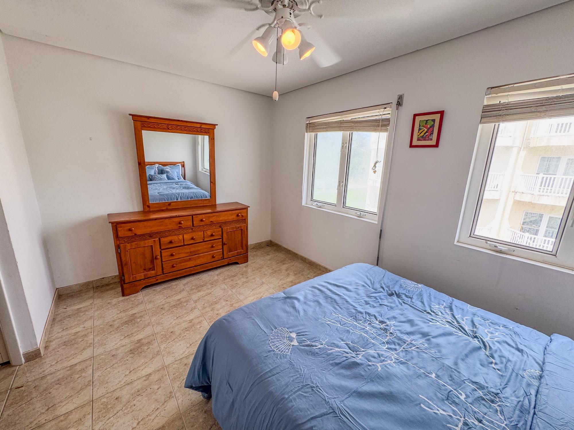 HARBOUR COLONY UNIT 6
