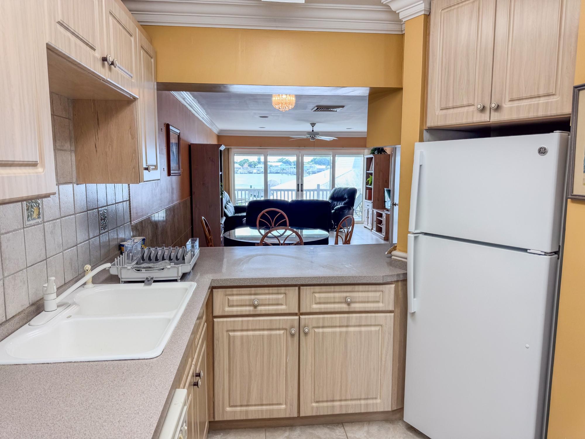 HARBOUR COLONY UNIT 6