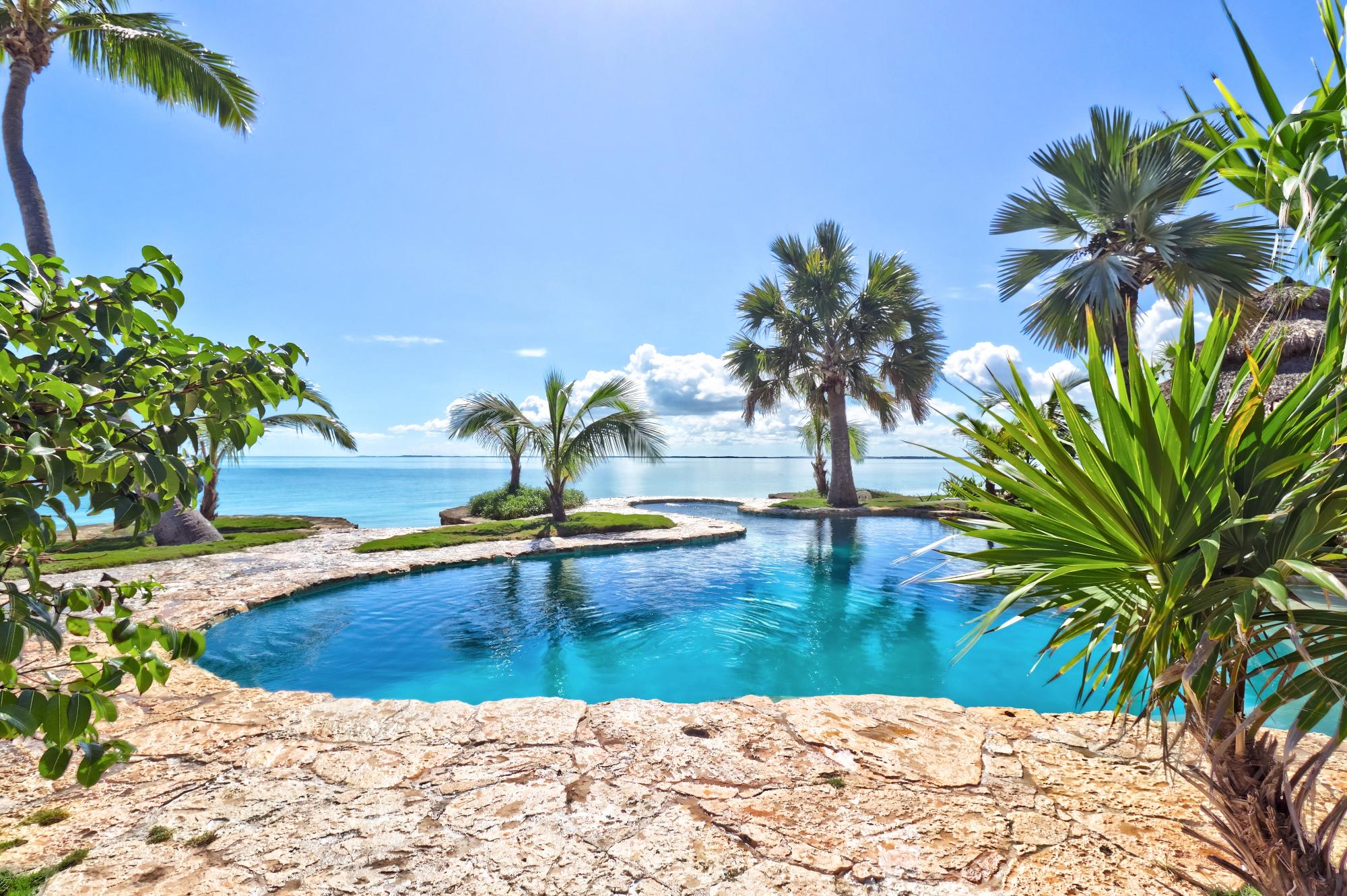 WINDWARD BEACH ESTATES