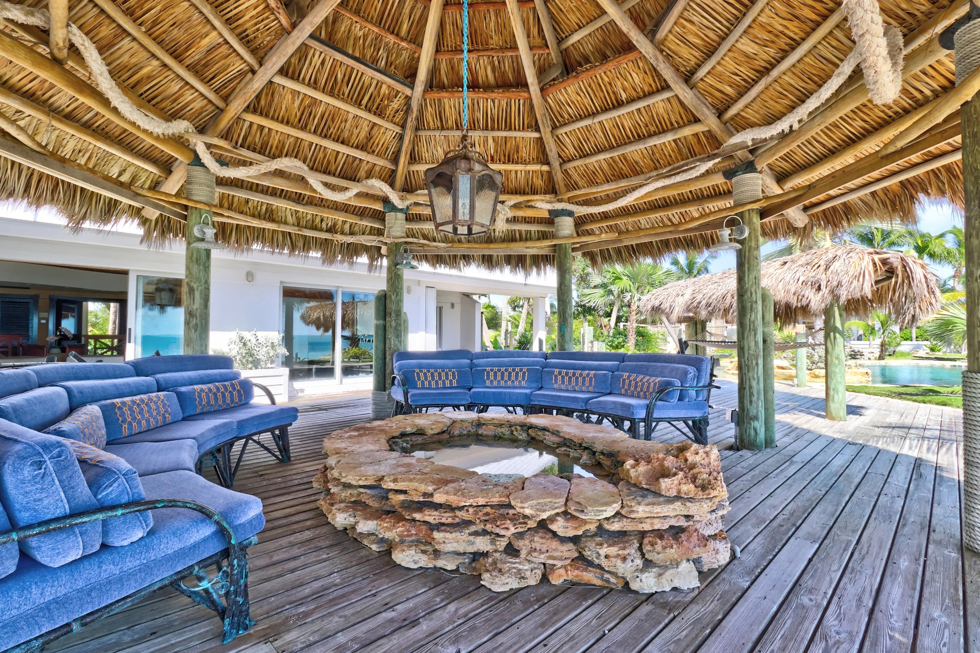 WINDWARD BEACH ESTATES