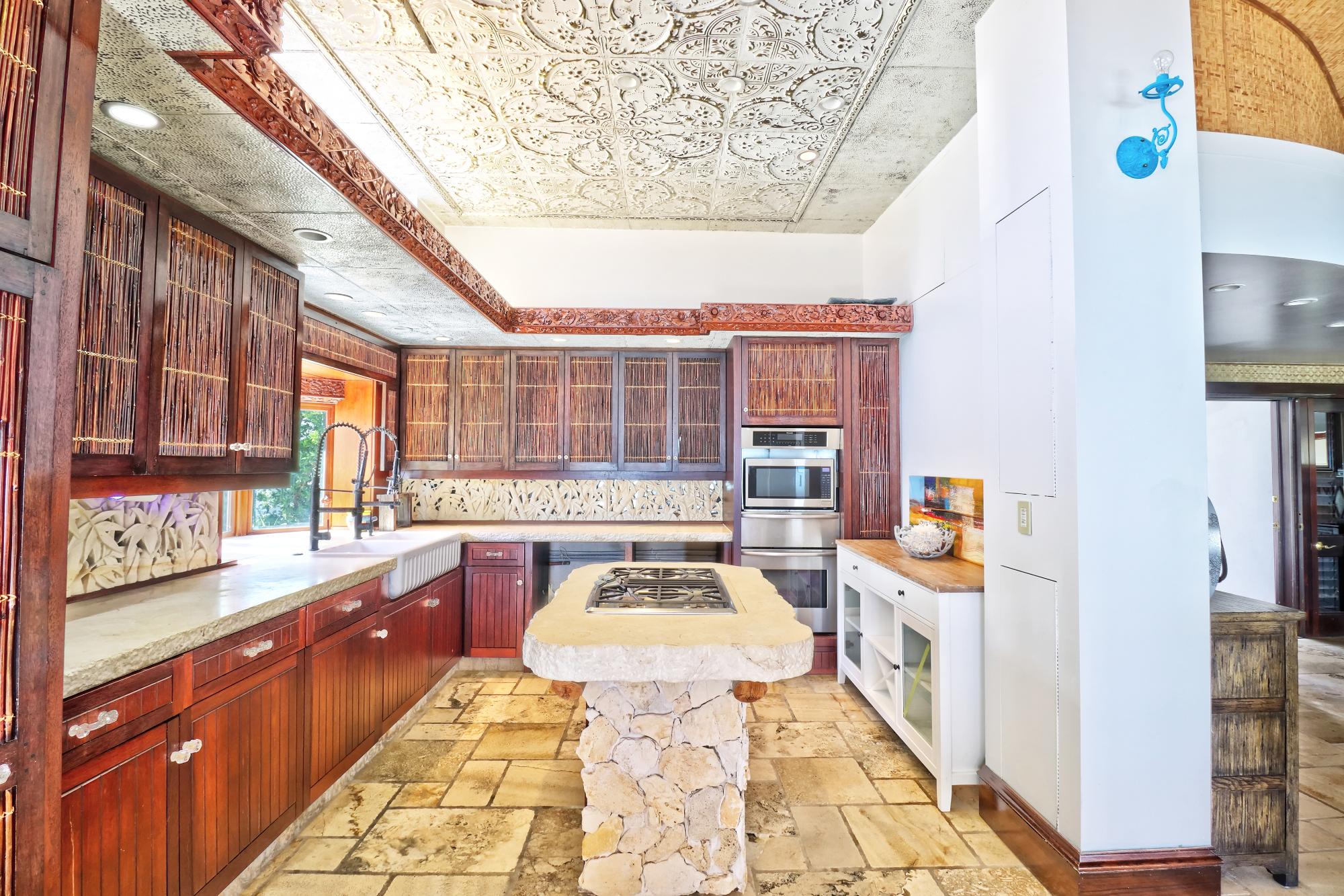 WINDWARD BEACH ESTATES