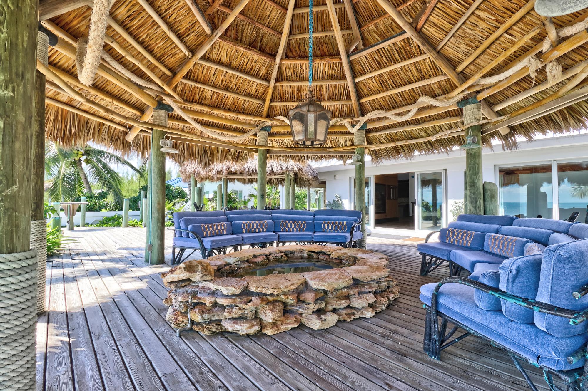 WINDWARD BEACH ESTATES