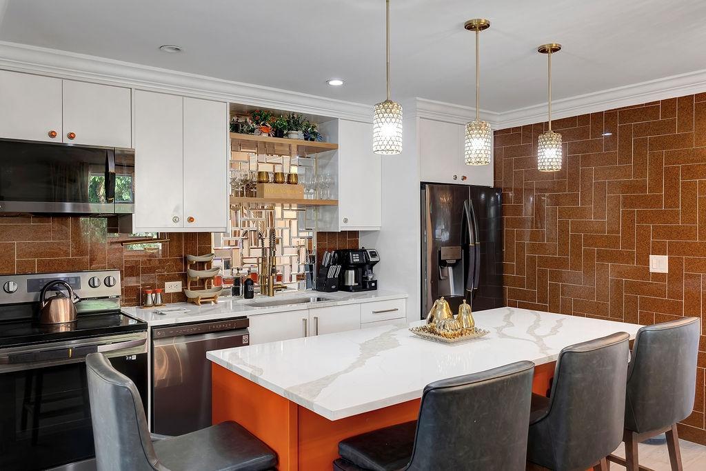 HILLVIEW TERRACE Unit: 4