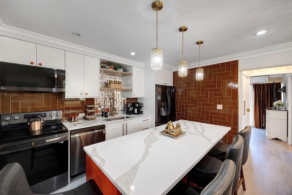 HILLVIEW TERRACE Unit: 4