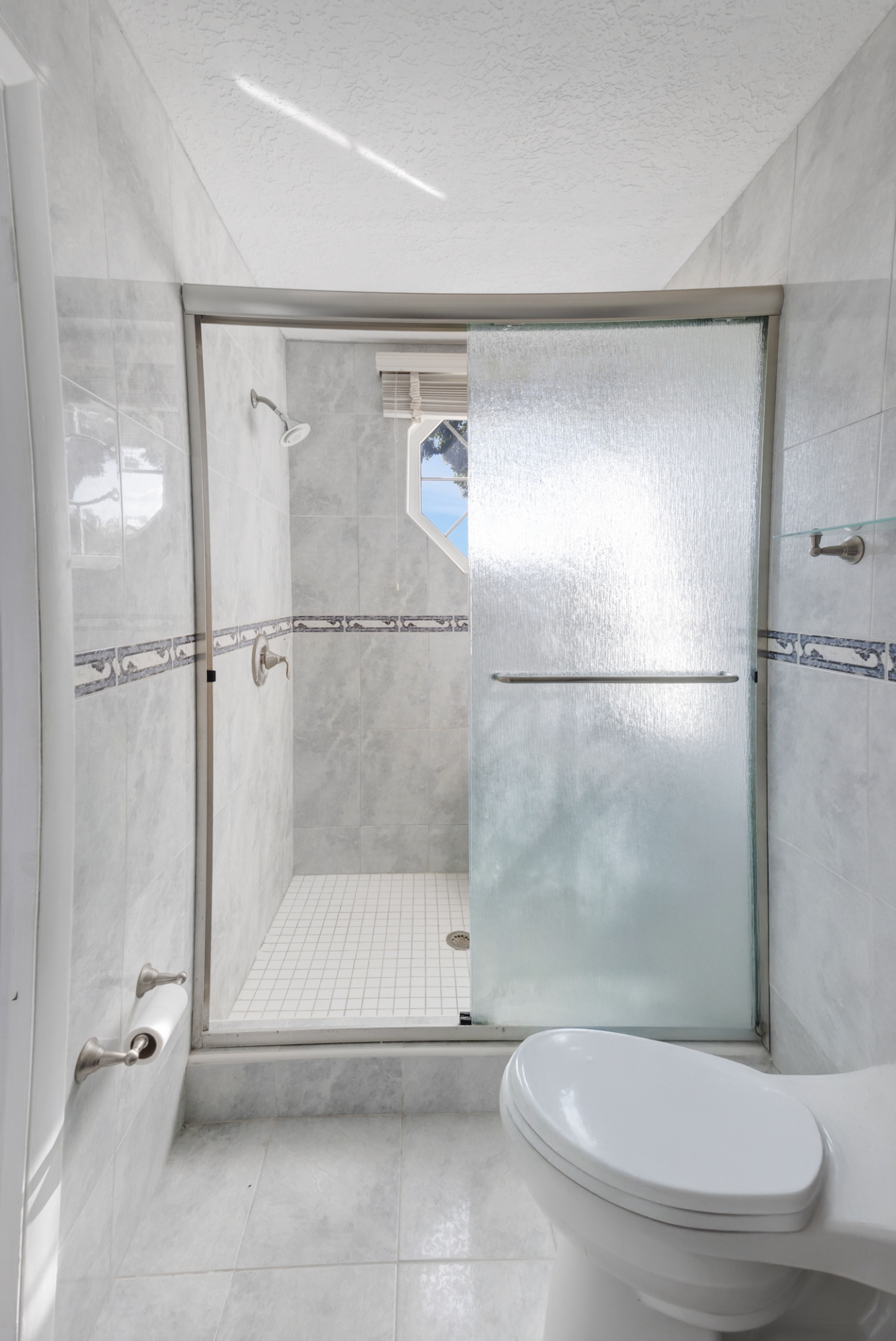 OCEANVIEW DRIVE Unit: 14B