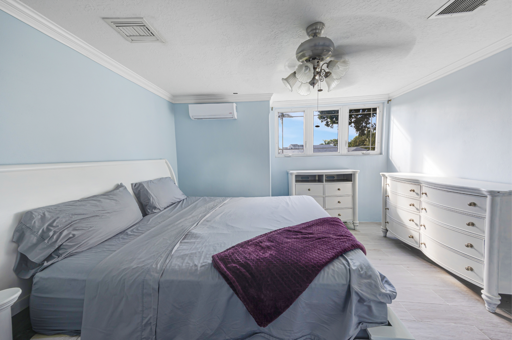 OCEANVIEW DRIVE Unit: 14B