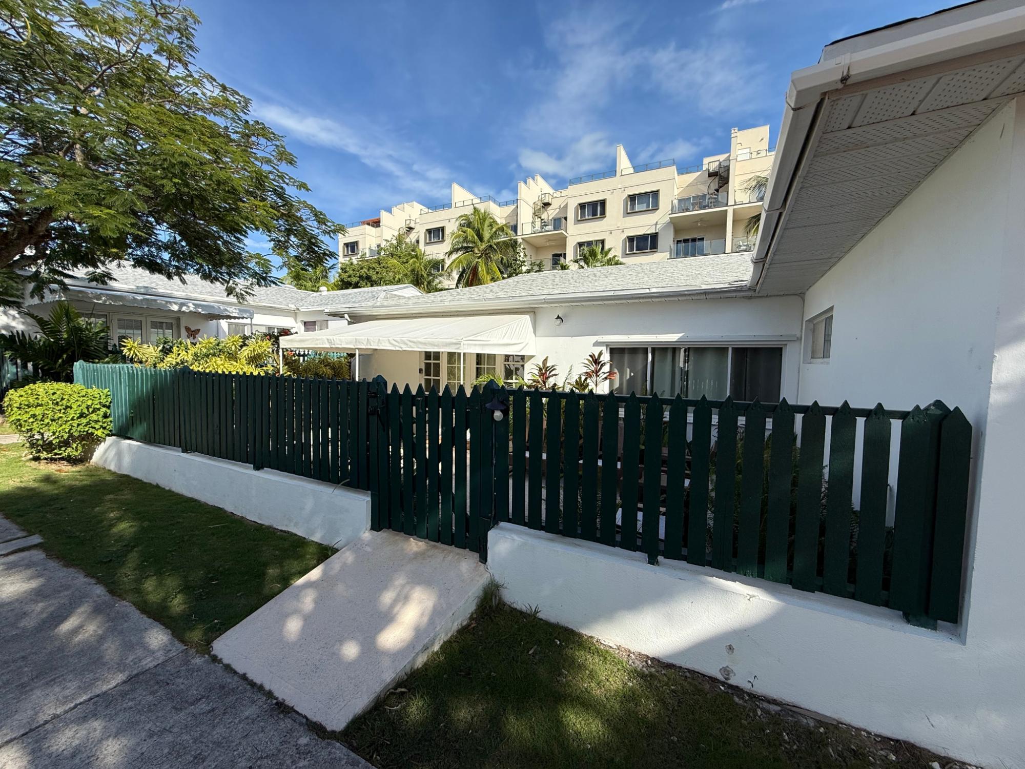 #7 BAYVIEW VILLAS Unit: 7