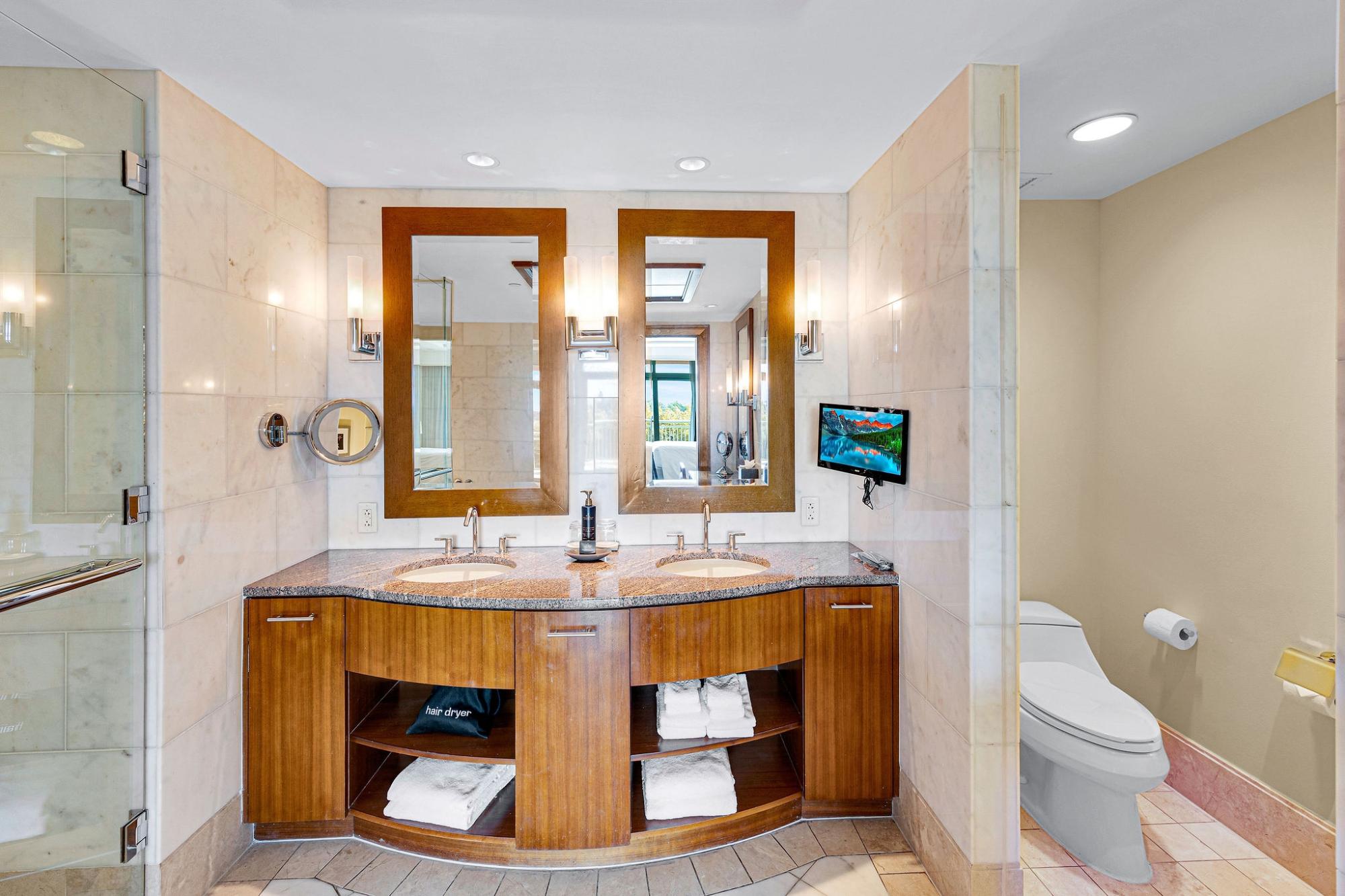 THE REEF, ATLANTIS Unit: 3-919