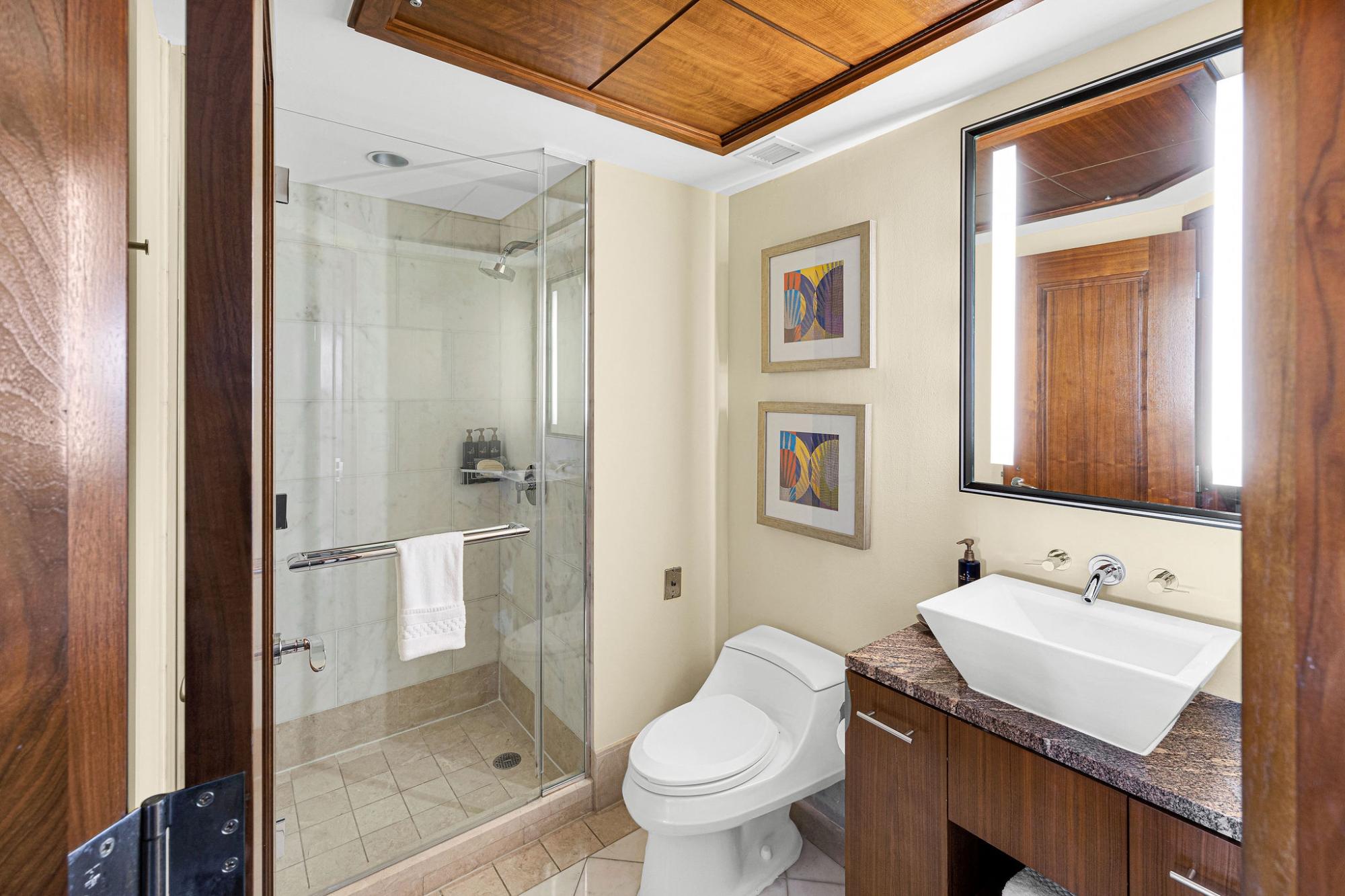 THE REEF, ATLANTIS Unit: 3-919