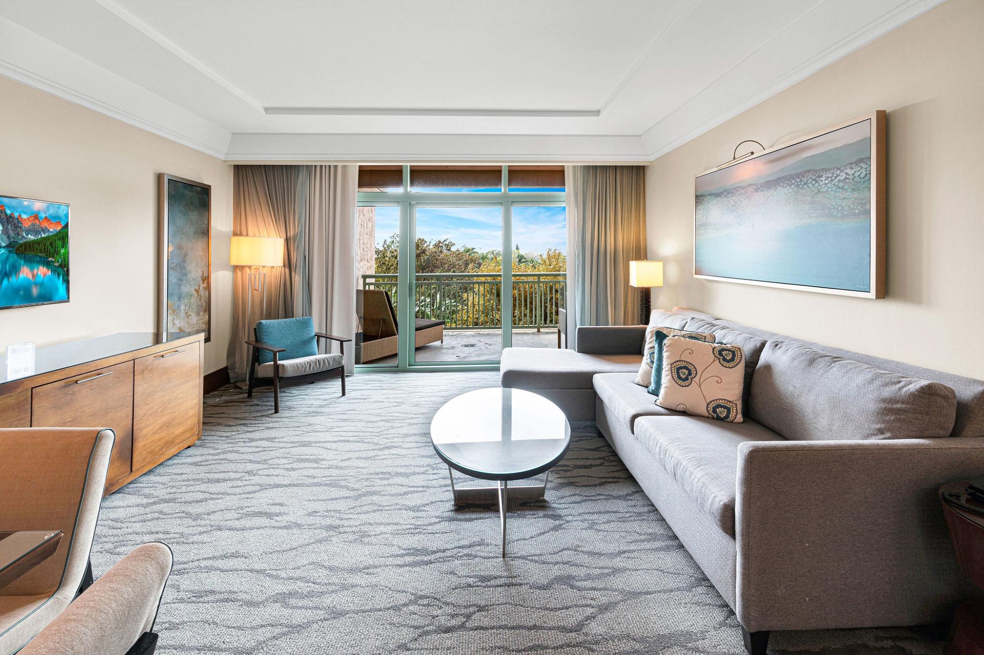 THE REEF, ATLANTIS Unit: 3-919