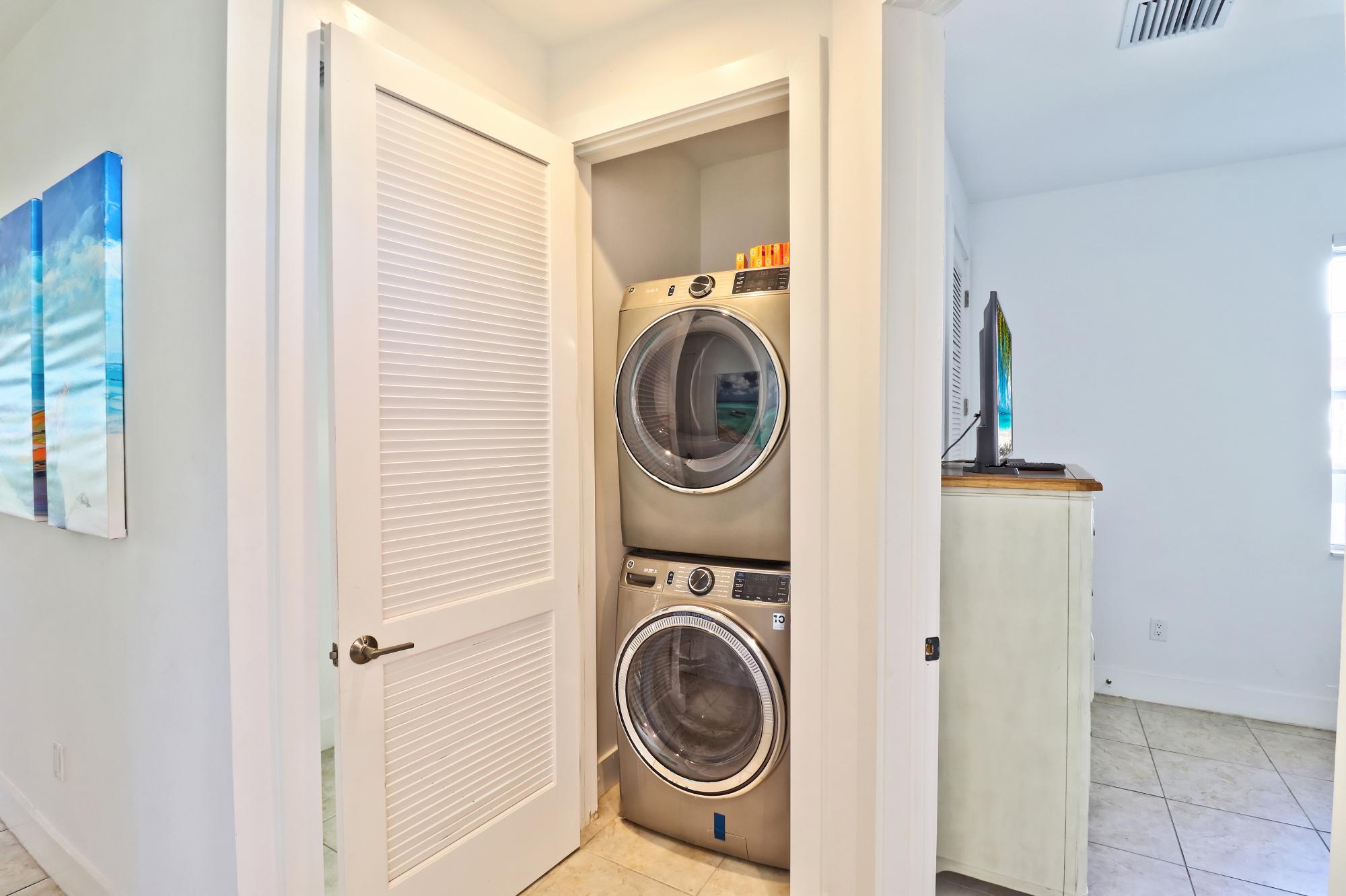 BAHAMA BEACH CLUB Unit: 2083