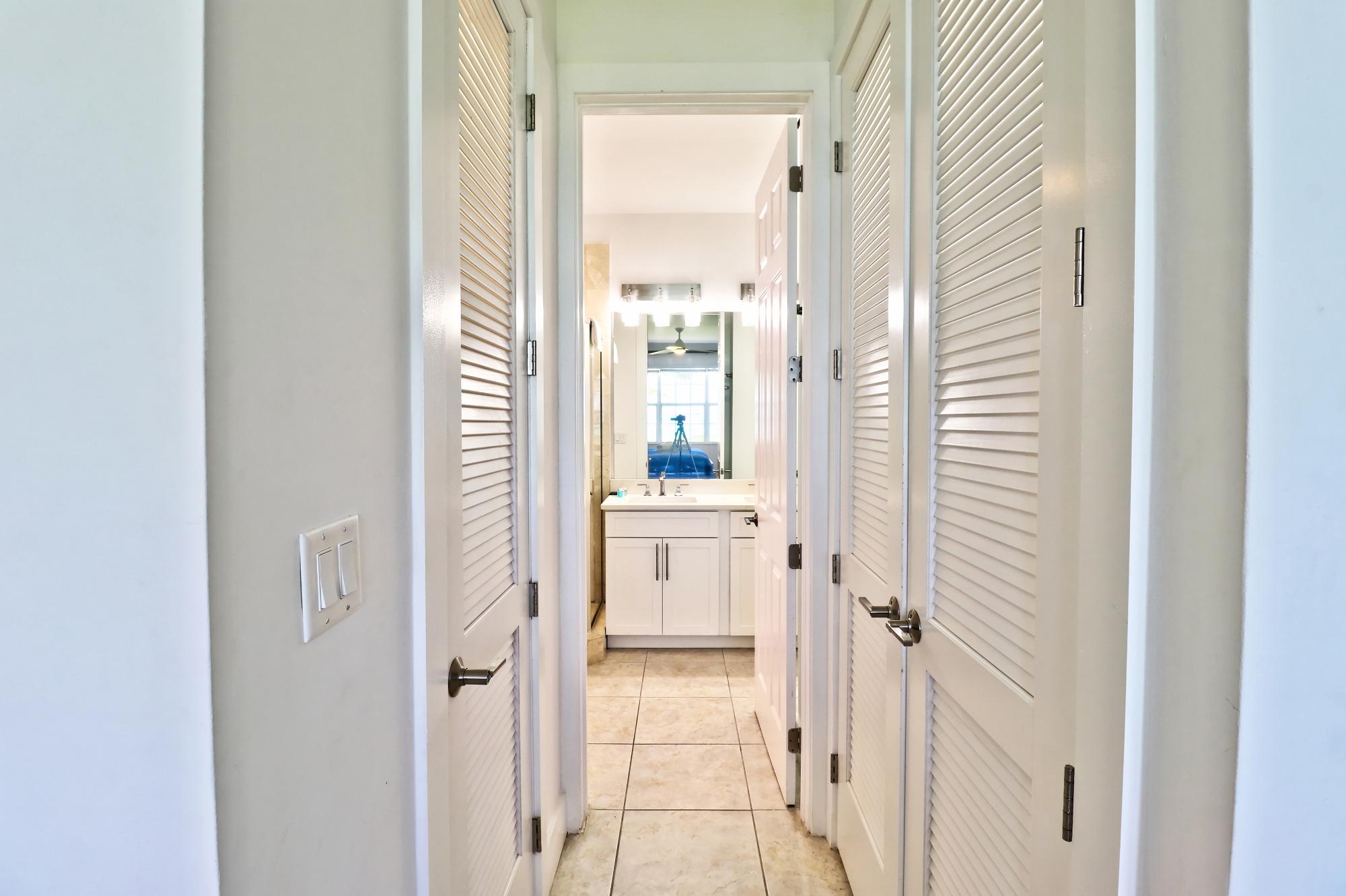 BAHAMA BEACH CLUB Unit: 2083