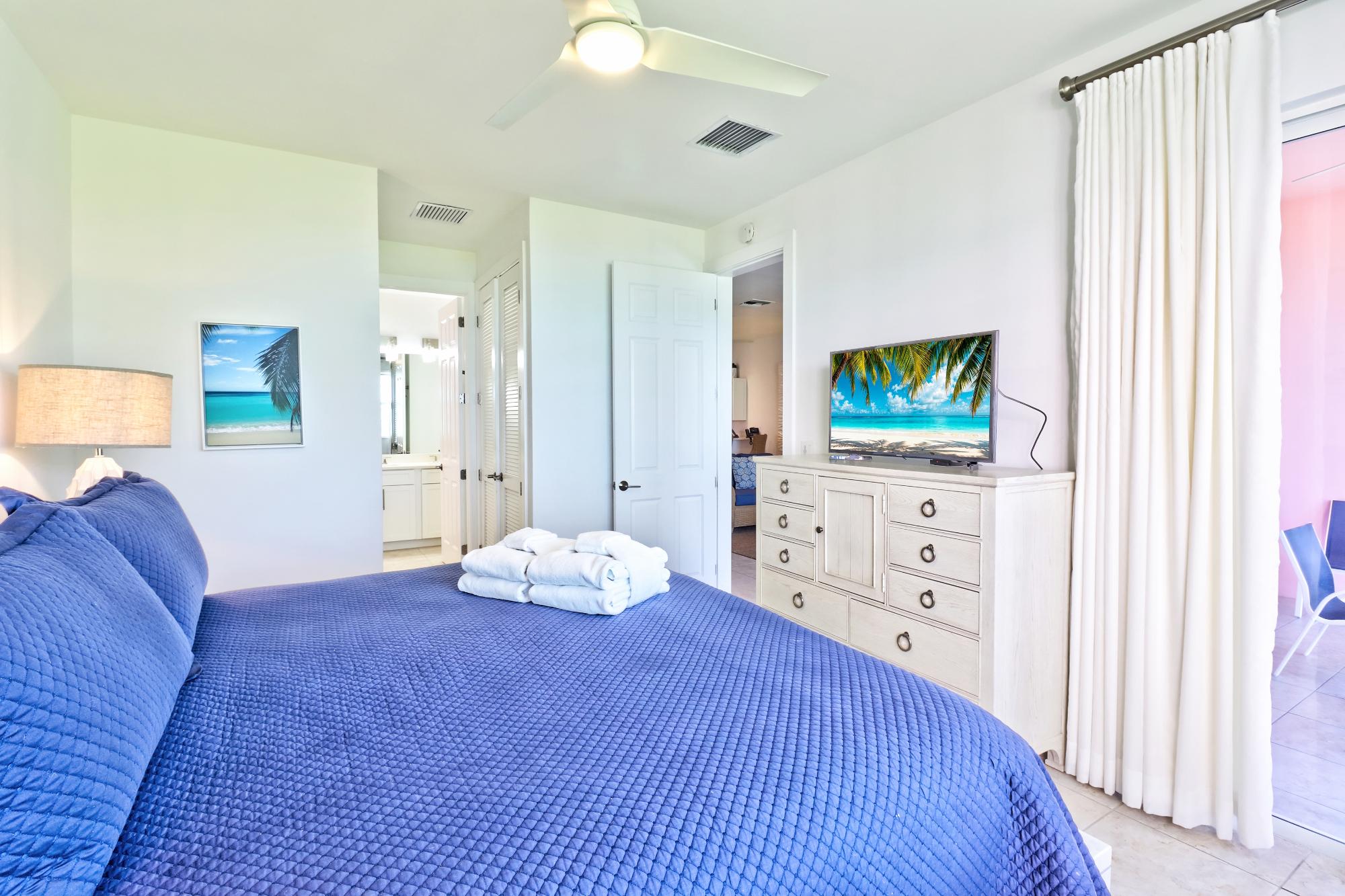 BAHAMA BEACH CLUB Unit: 2083