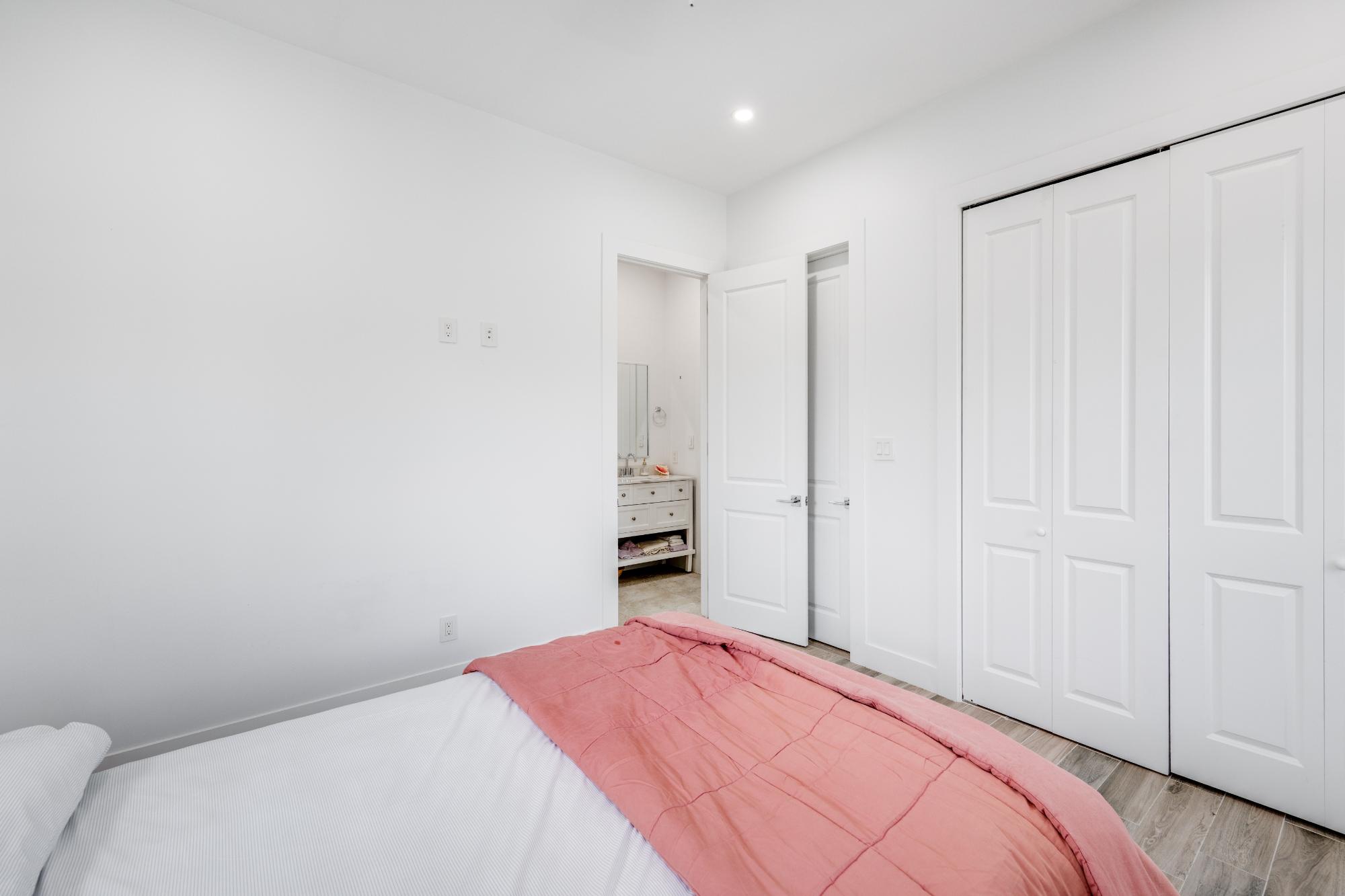 MARBELLA SHORES Unit: 3