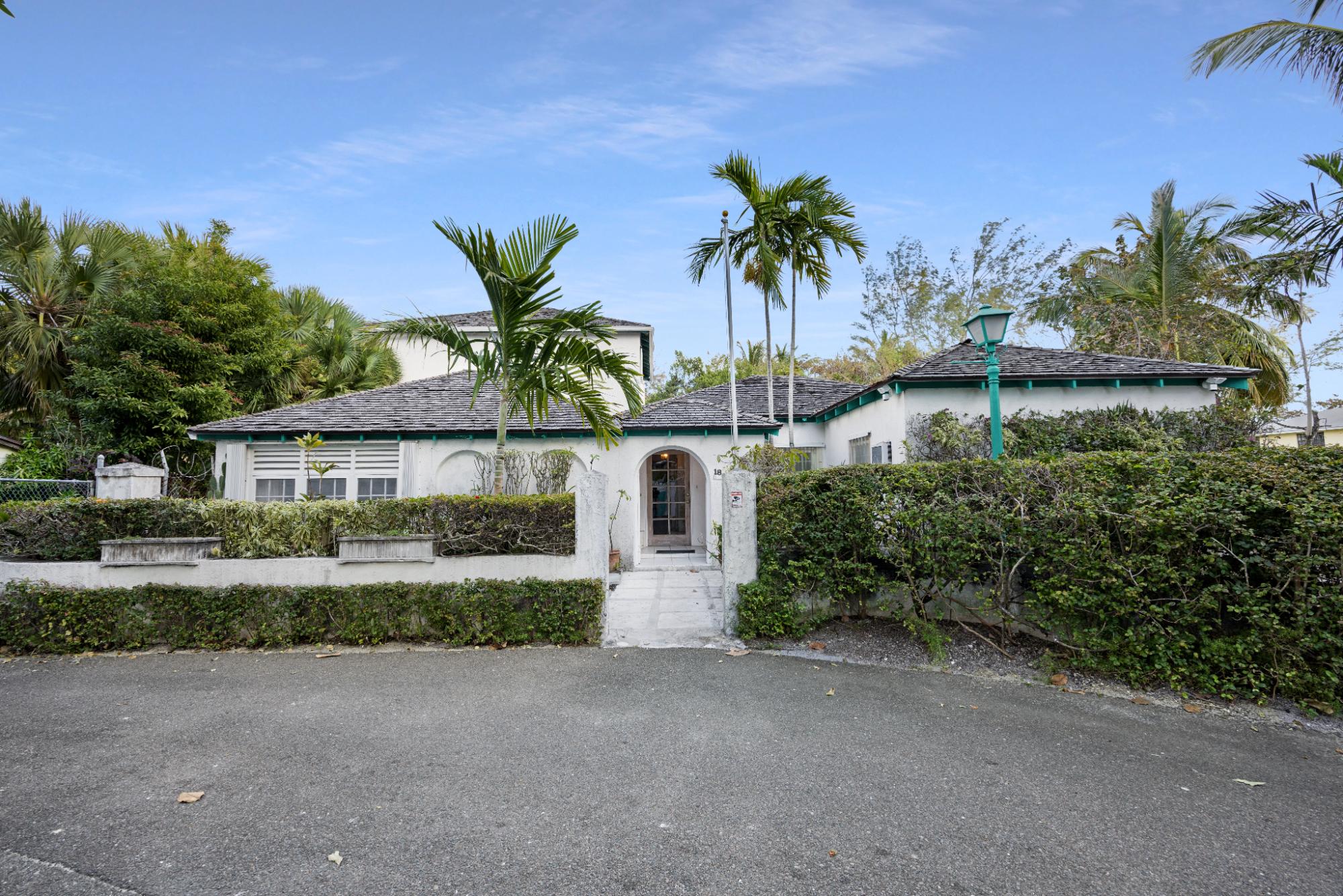 ETON AVENUE Unit: 18