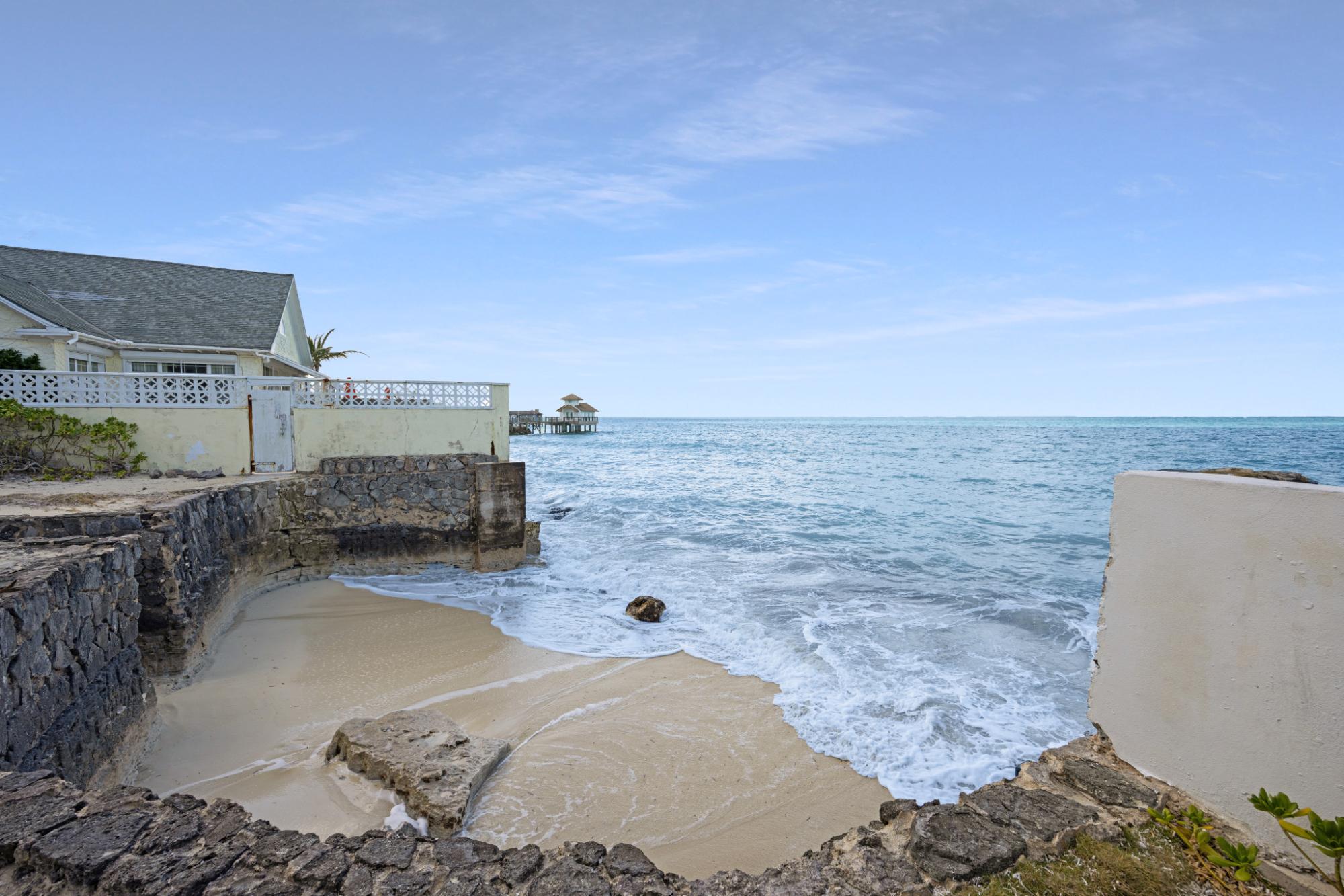 ETON AVENUE Unit: 18