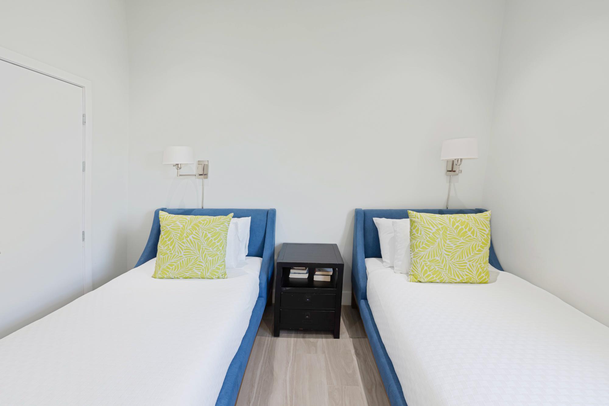 GALLEON BAY Unit: 16