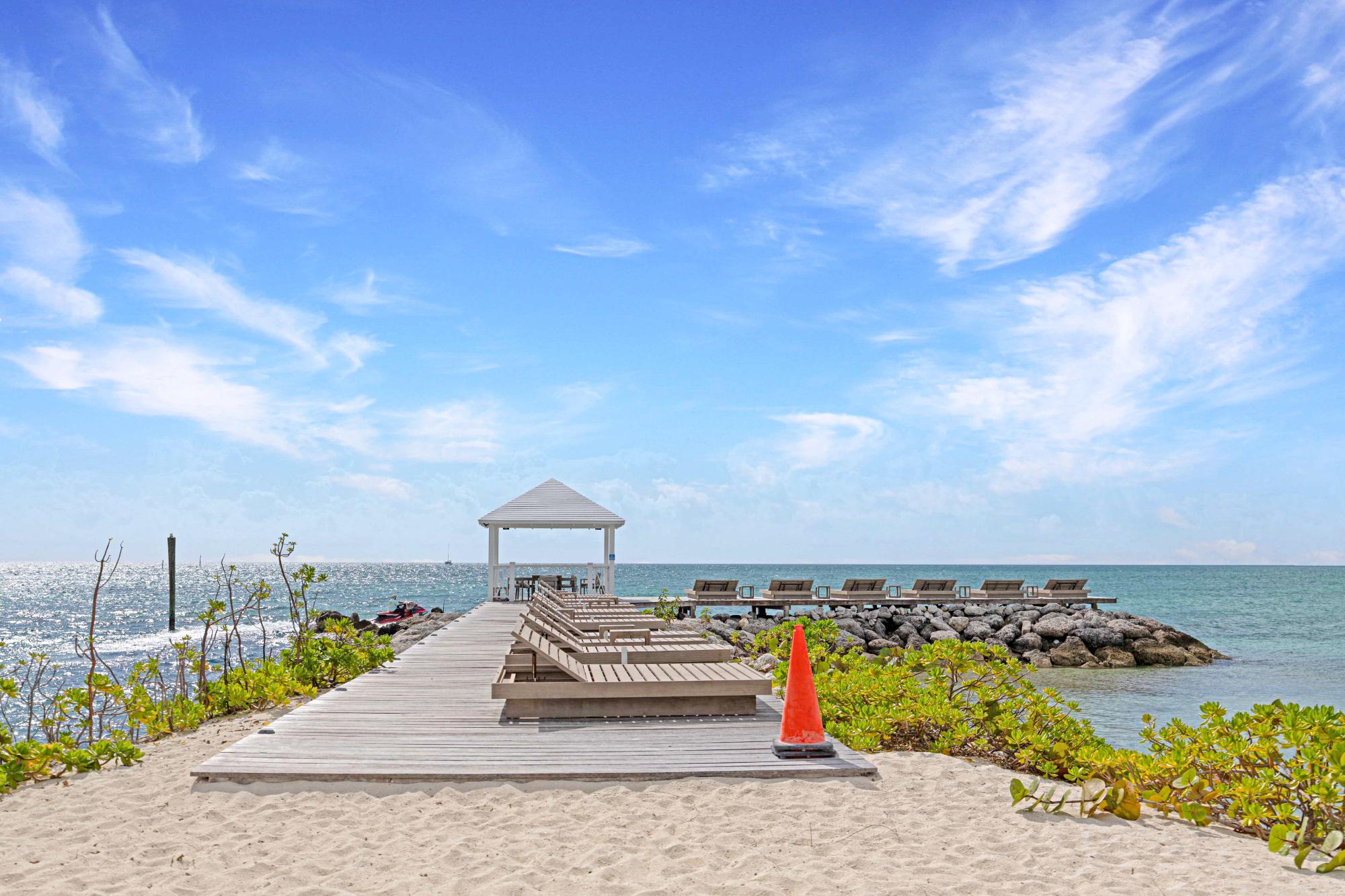 GALLEON BAY Unit: 16