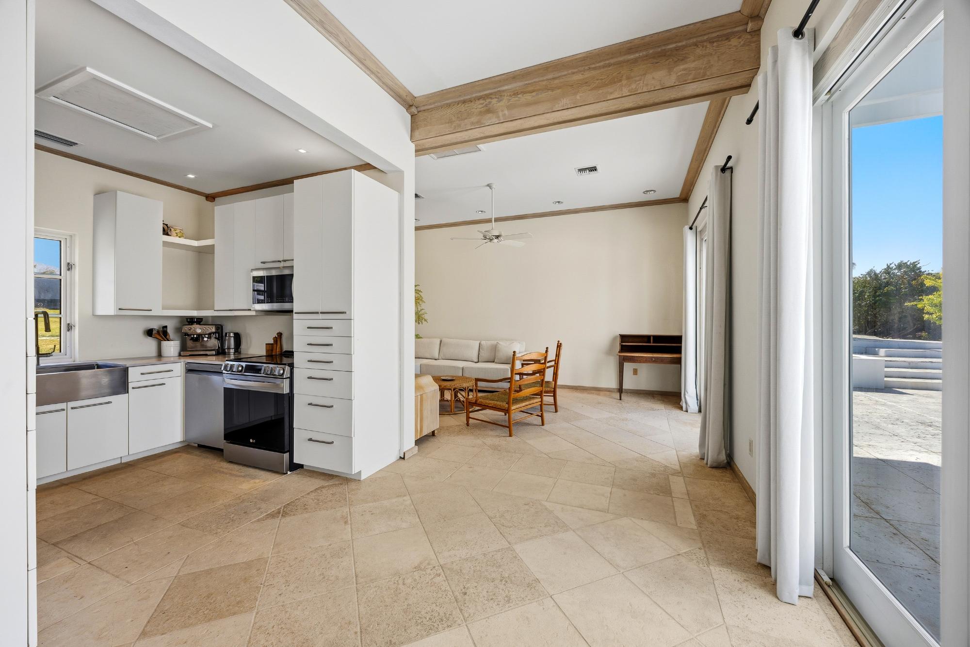 COCONUT GROVE ESTATE