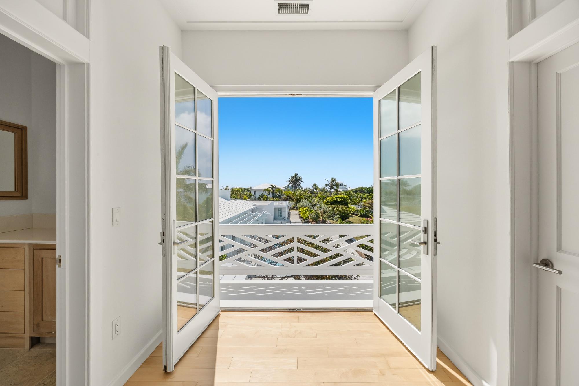 COCONUT GROVE ESTATE