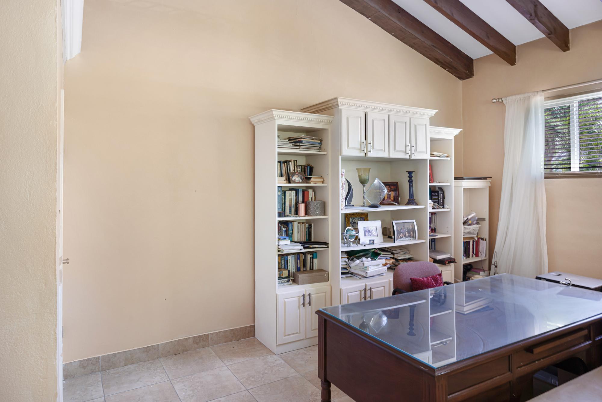 GROVELANDS ROAD Unit: 9