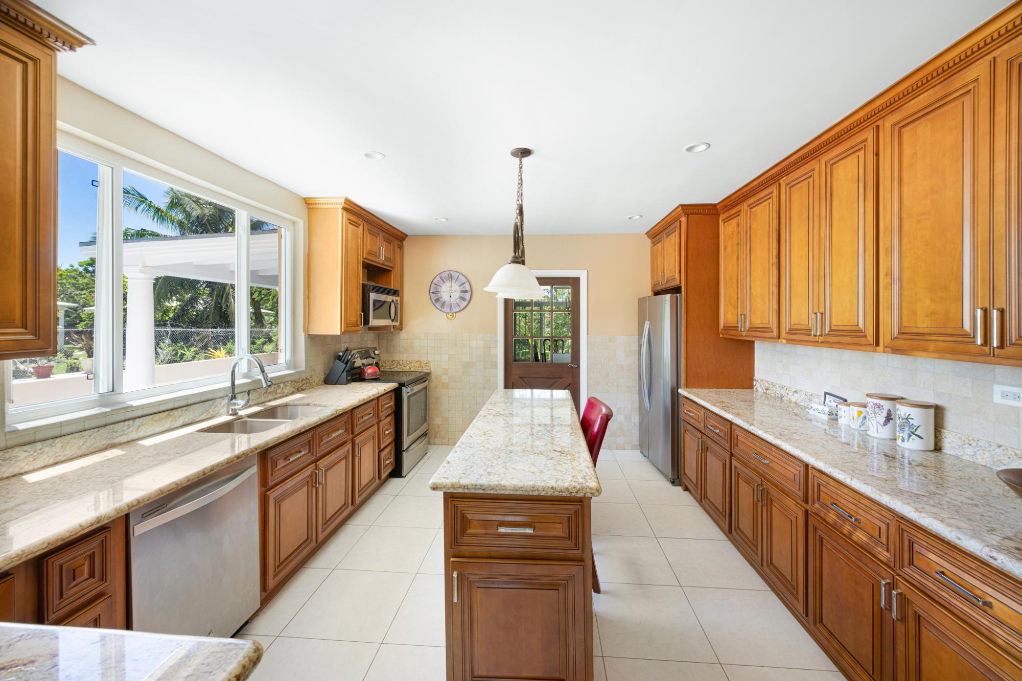 GROVELANDS ROAD Unit: 9