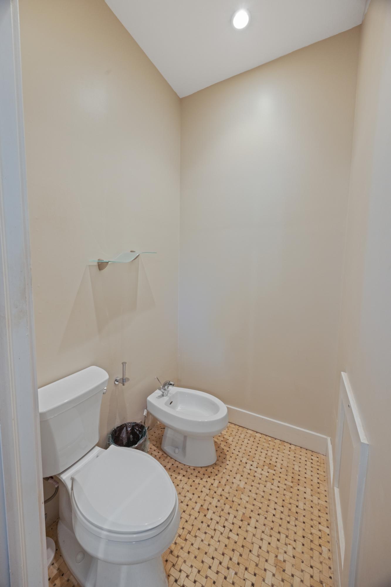 TAMRINA ROAD, SAFFRON HIL Unit: 62