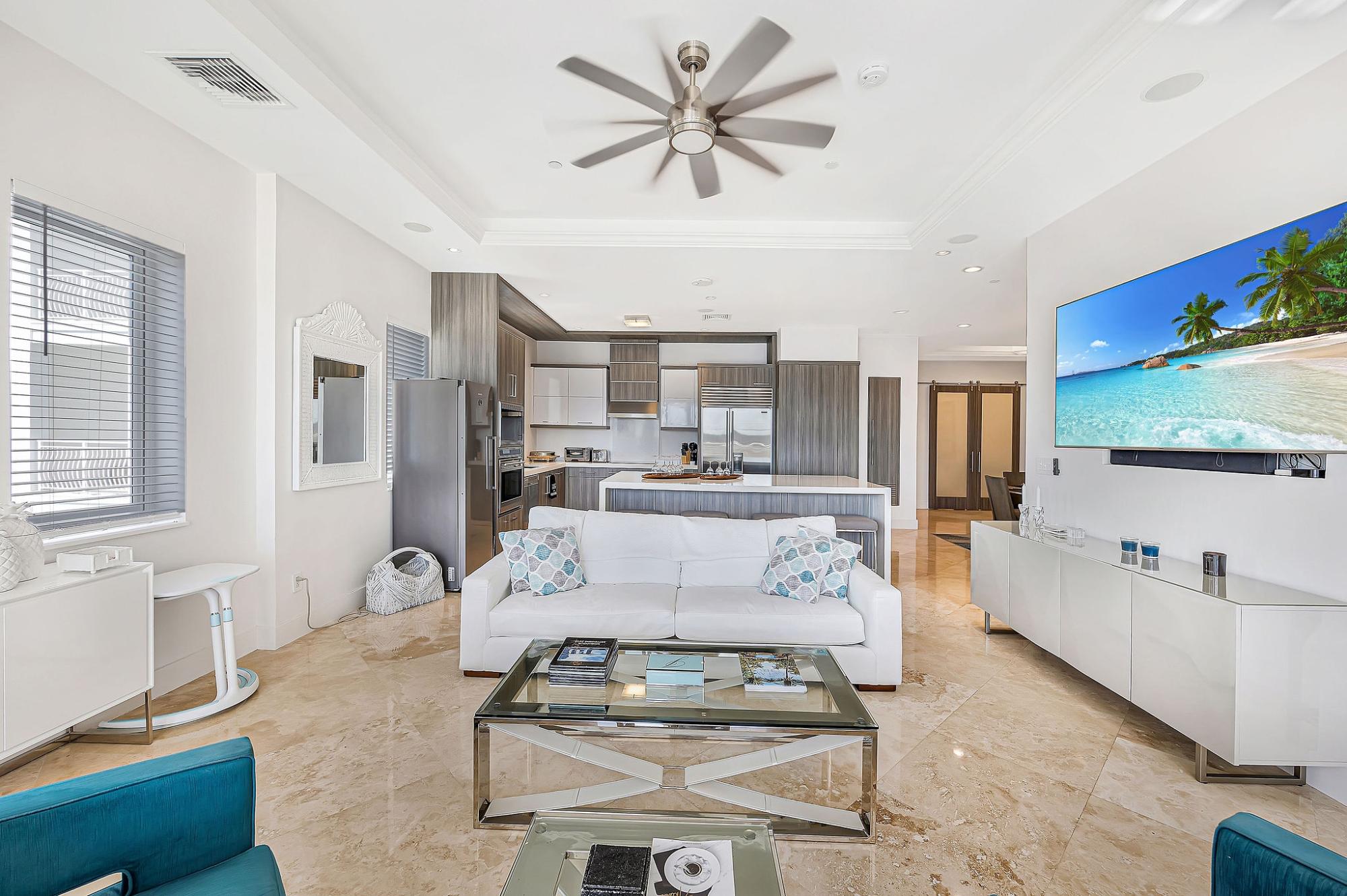 ONE OCEAN Unit: 605