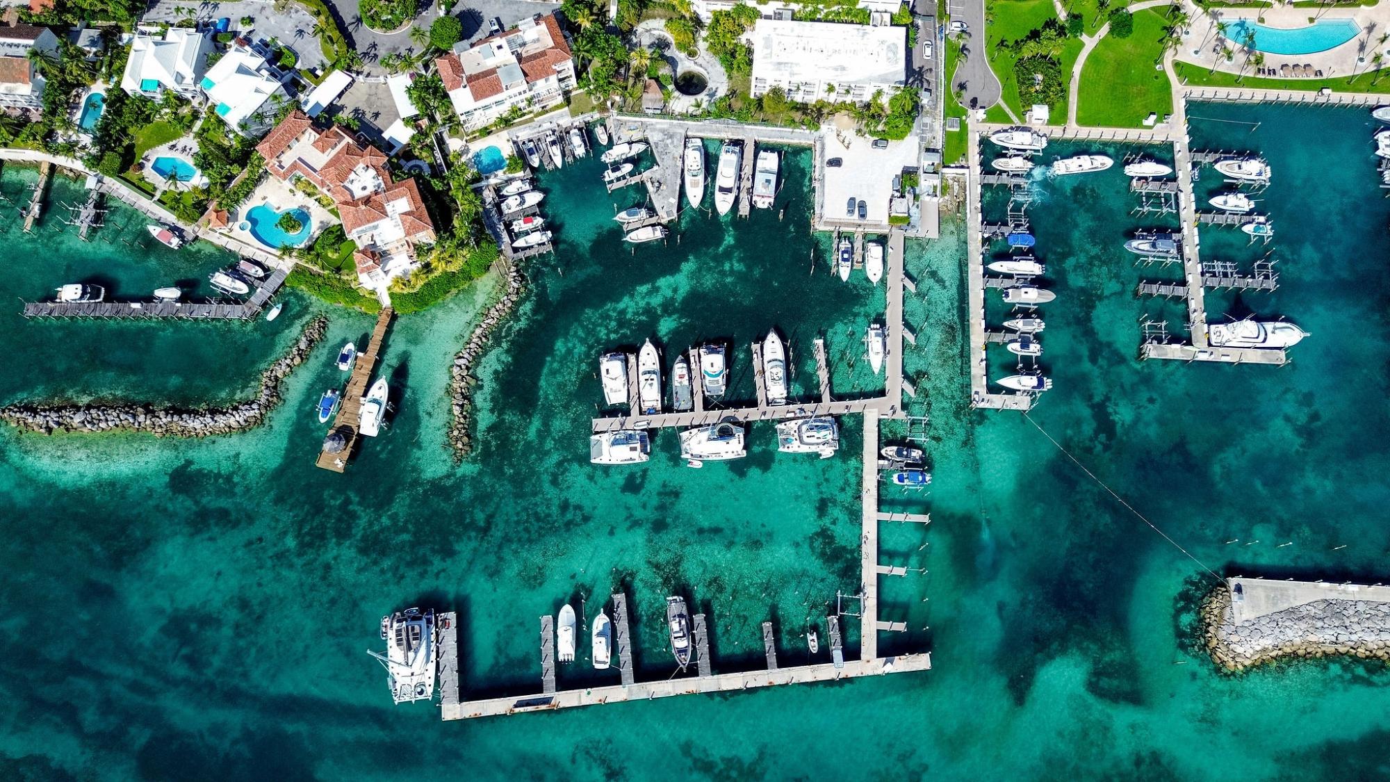 ONE OCEAN Unit: 605