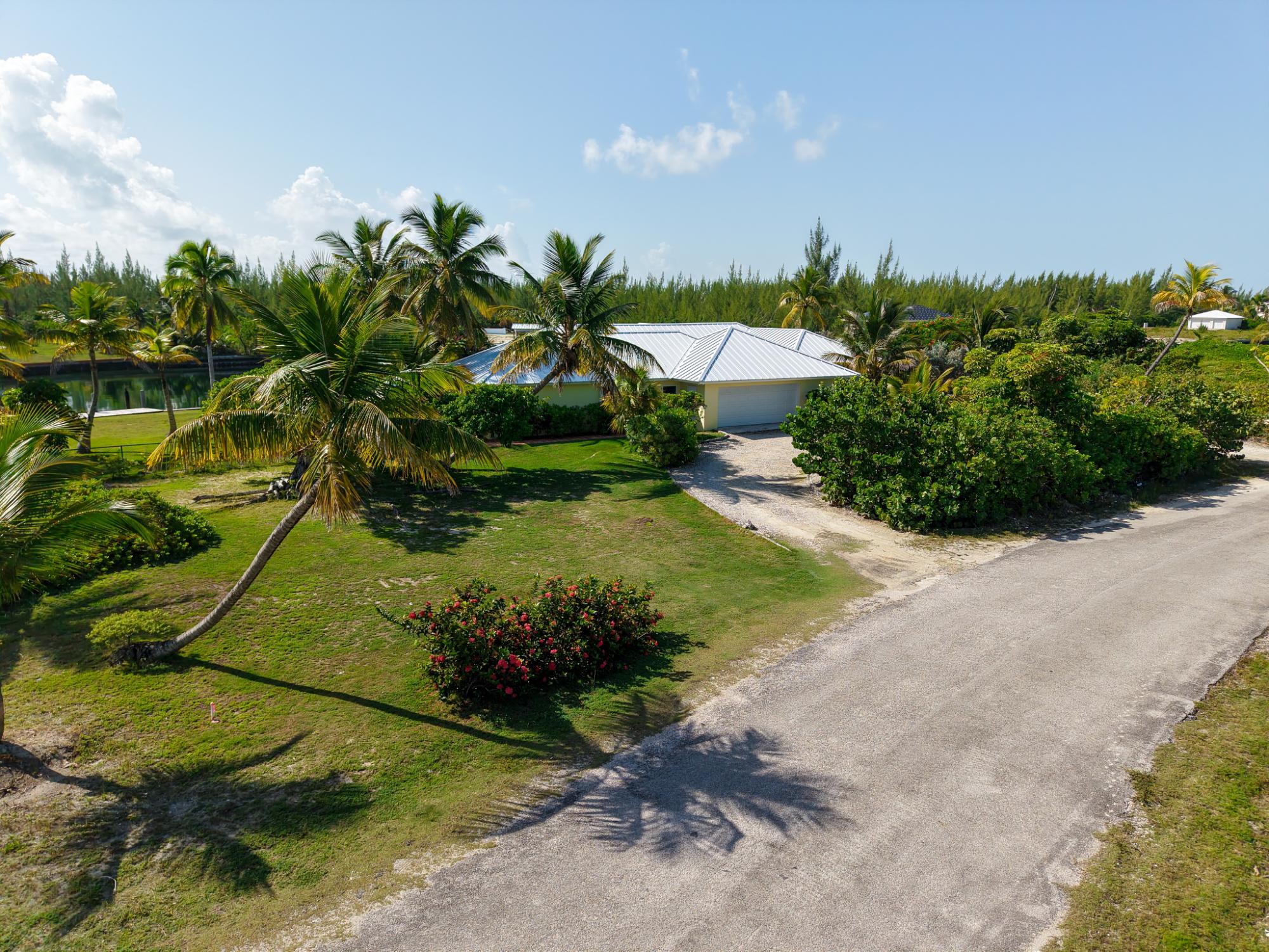 WOOD HOUSE TREASURE CAY
