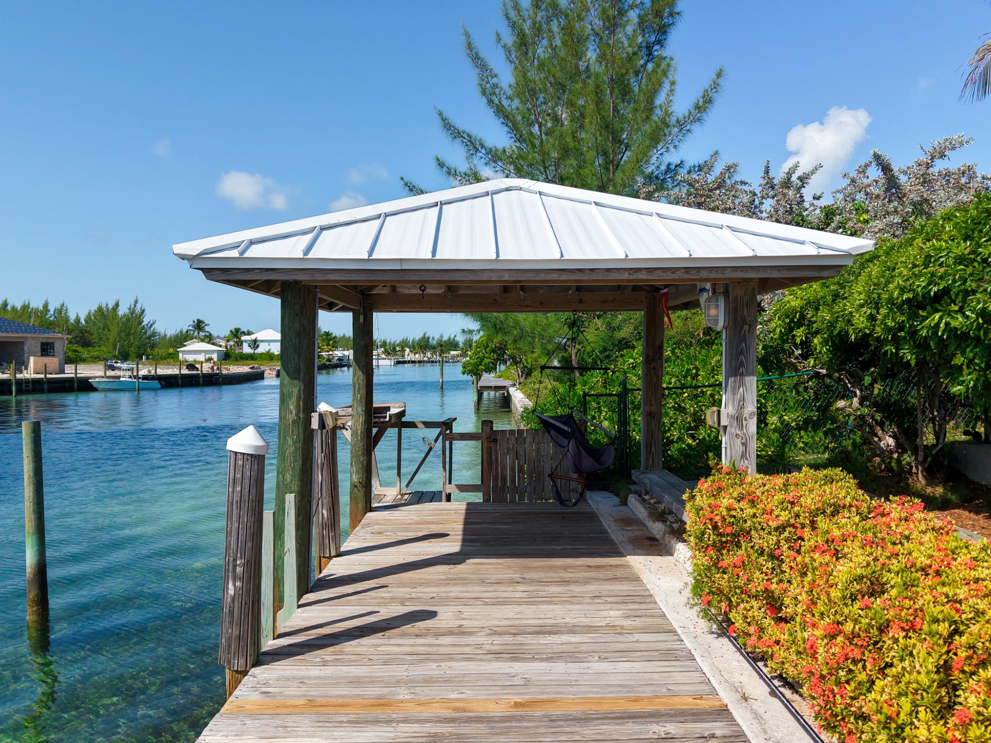WOOD HOUSE TREASURE CAY