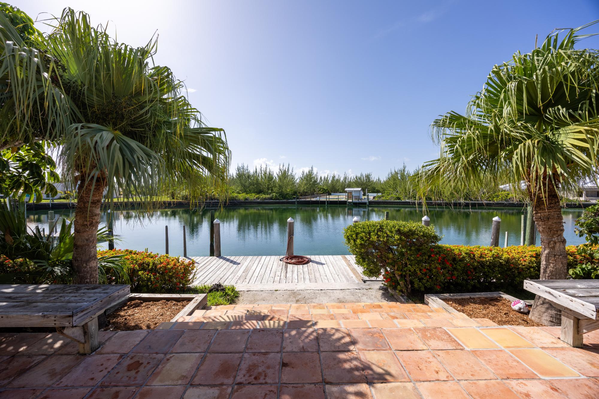 WOOD HOUSE TREASURE CAY