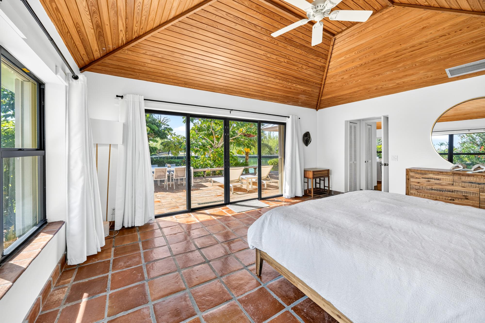 WOOD HOUSE TREASURE CAY