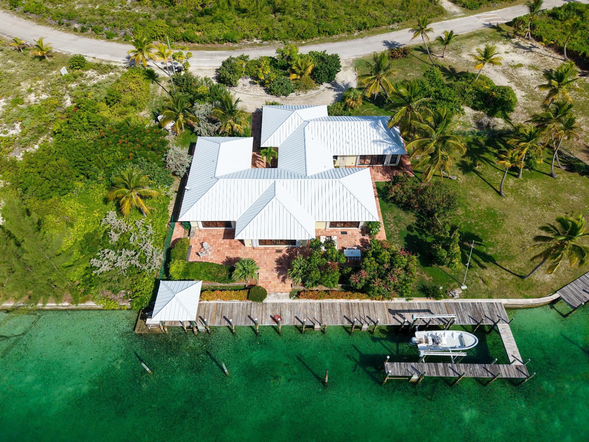 WOOD HOUSE TREASURE CAY