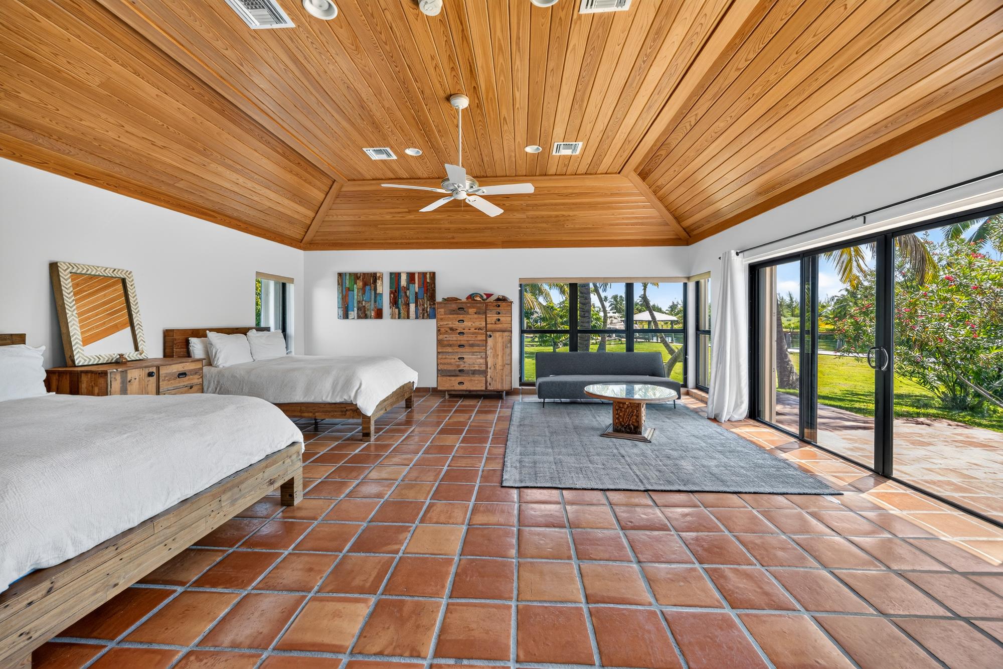 WOOD HOUSE TREASURE CAY