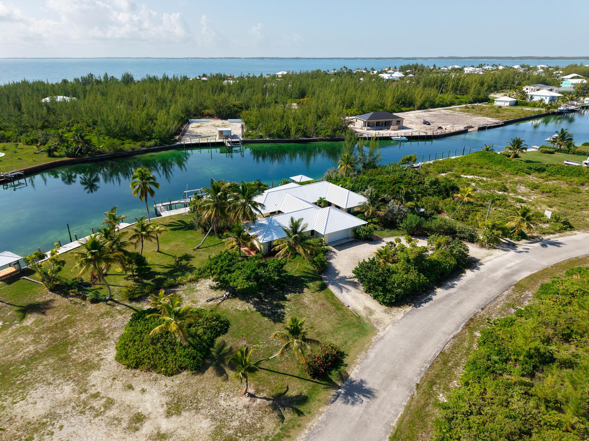 WOOD HOUSE TREASURE CAY