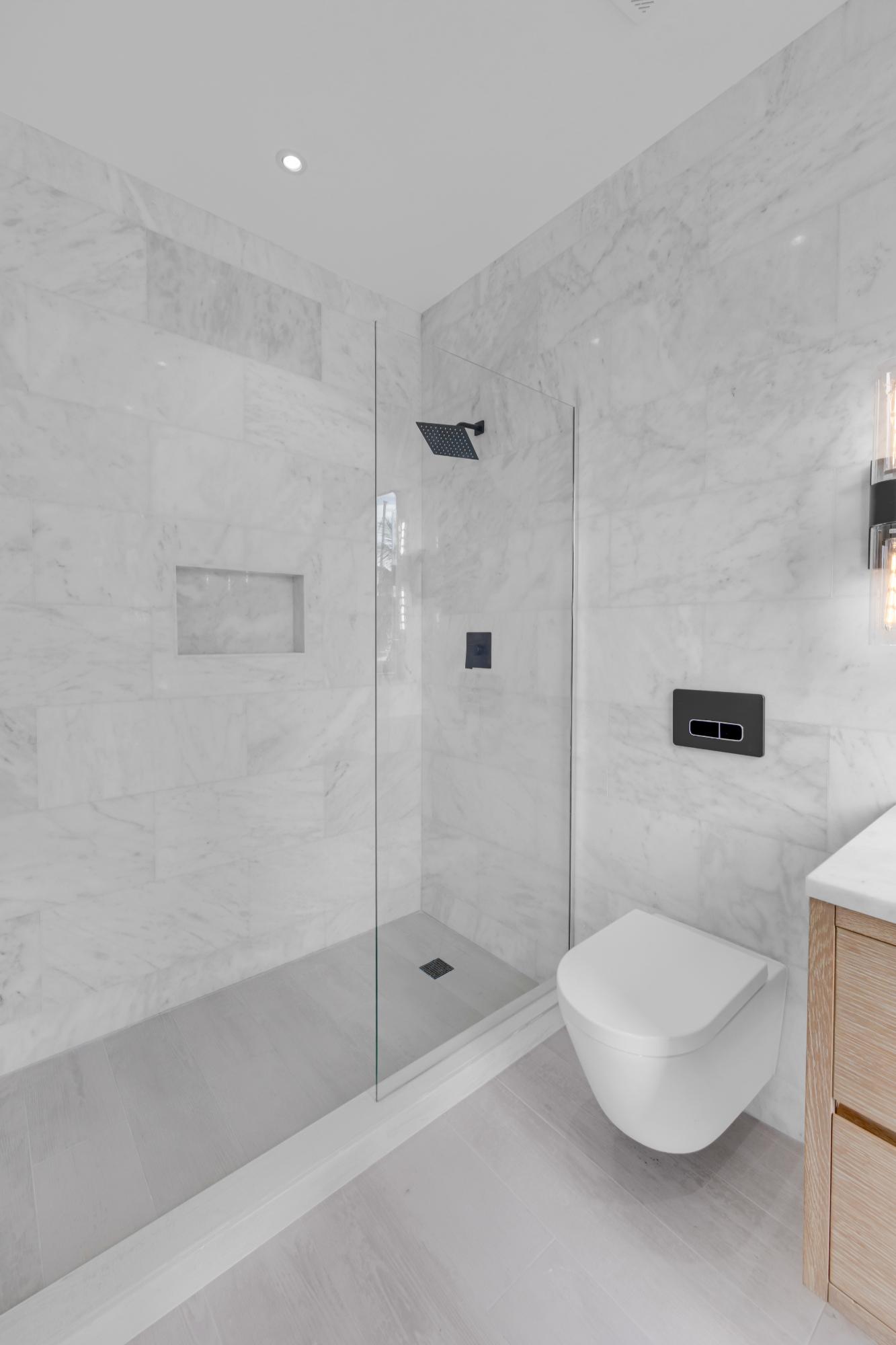 THE PALMS Unit: 105