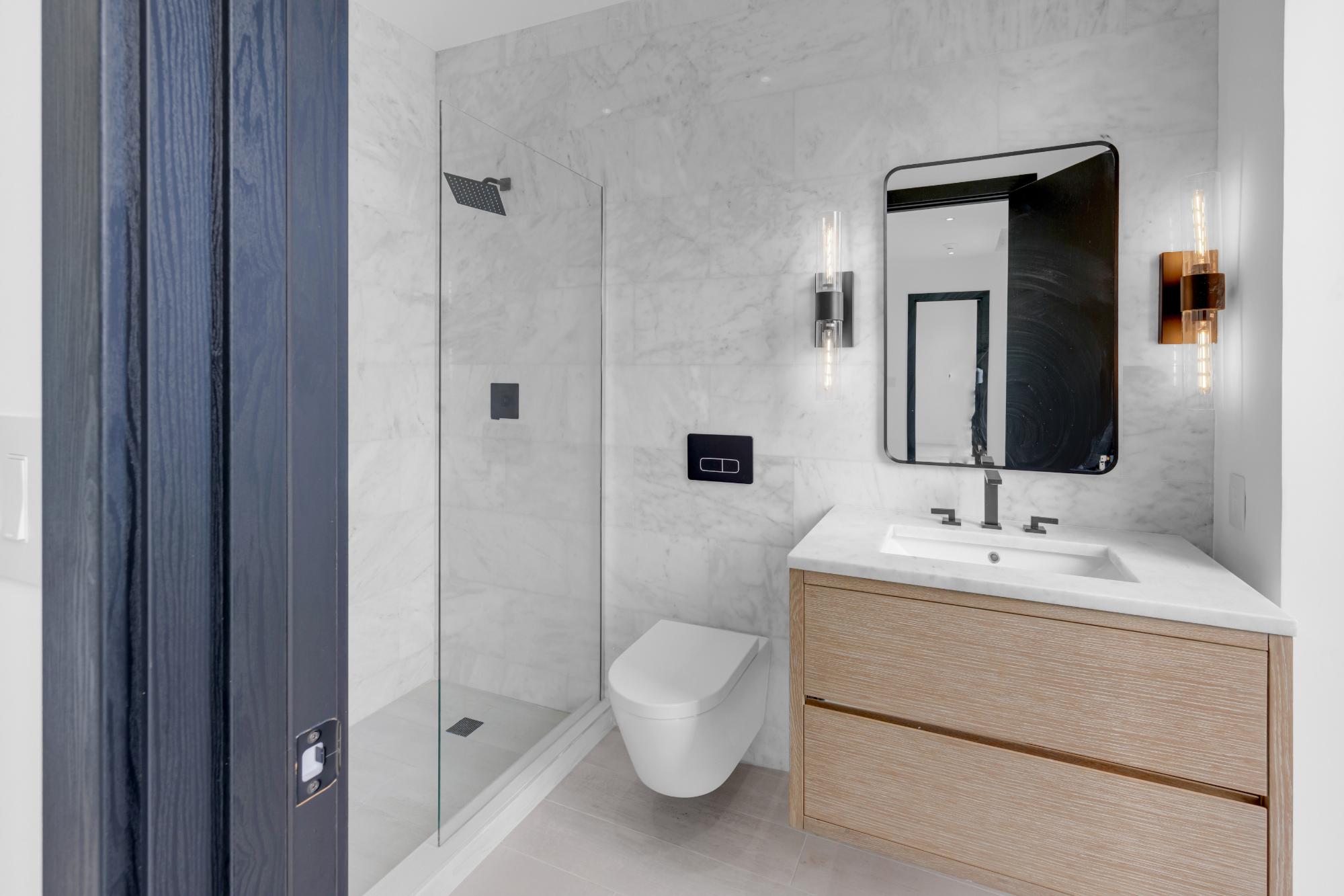 THE PALMS Unit: 105