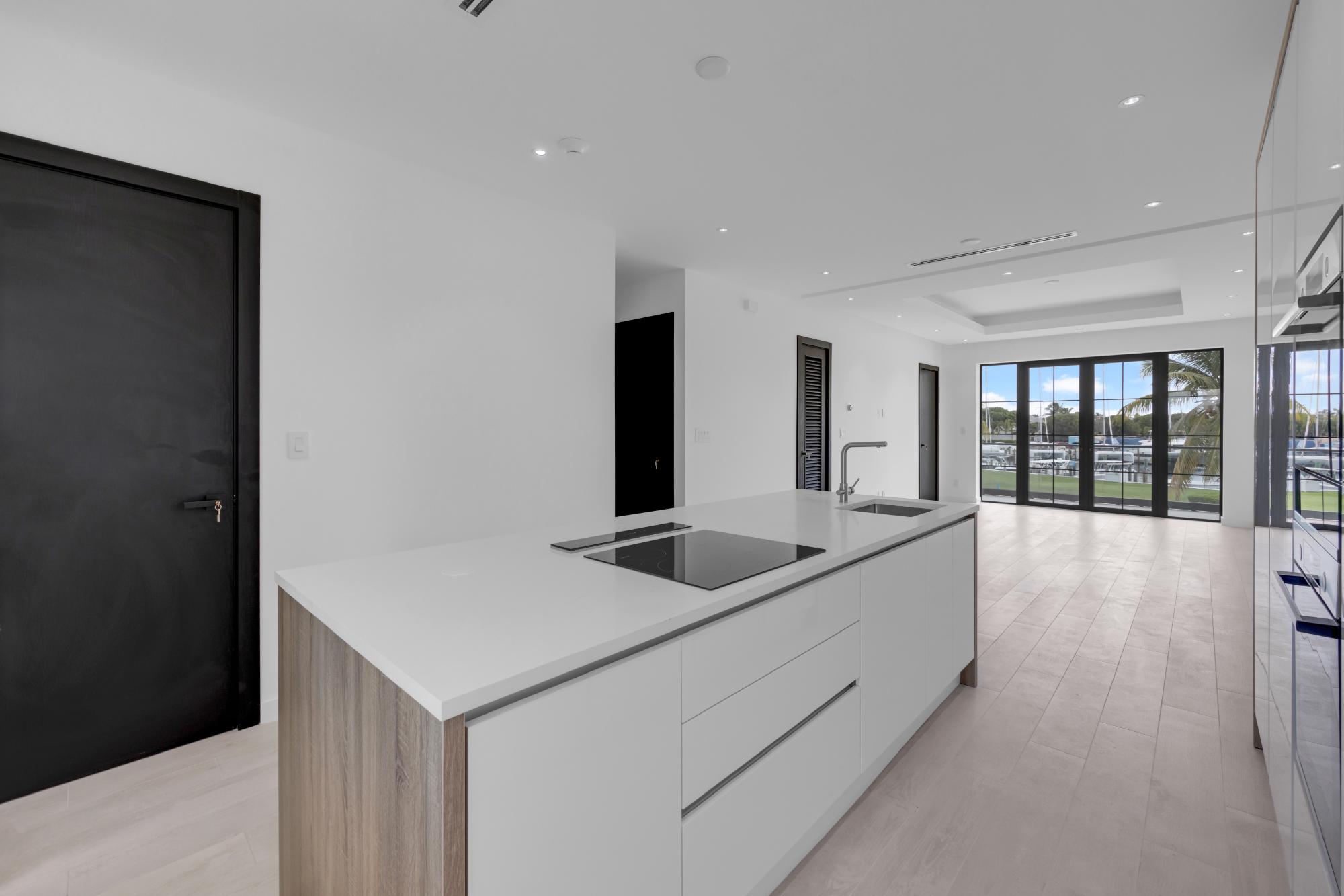 THE PALMS Unit: 105